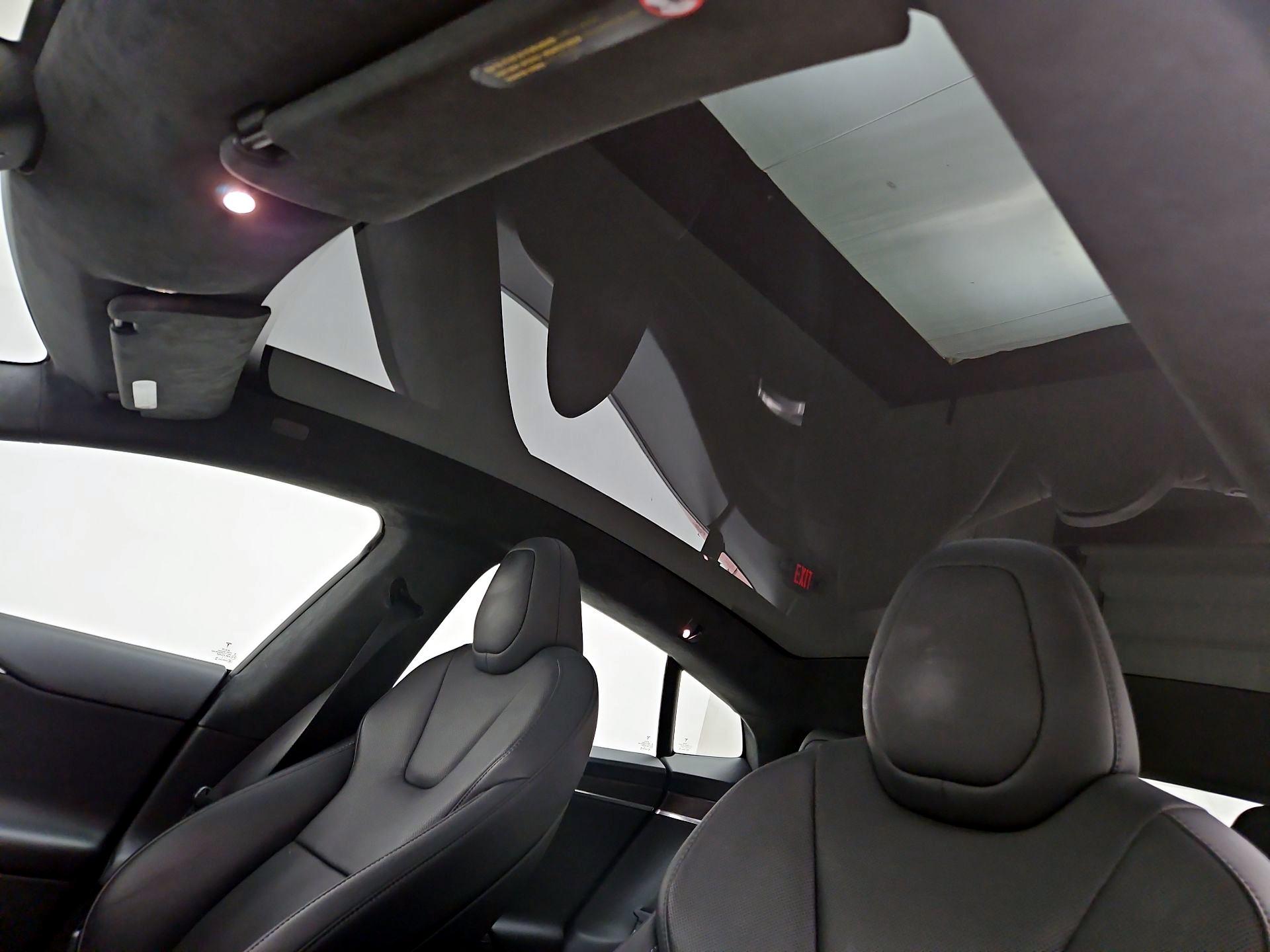 Thumbnail: 2021 Tesla Model S - 18