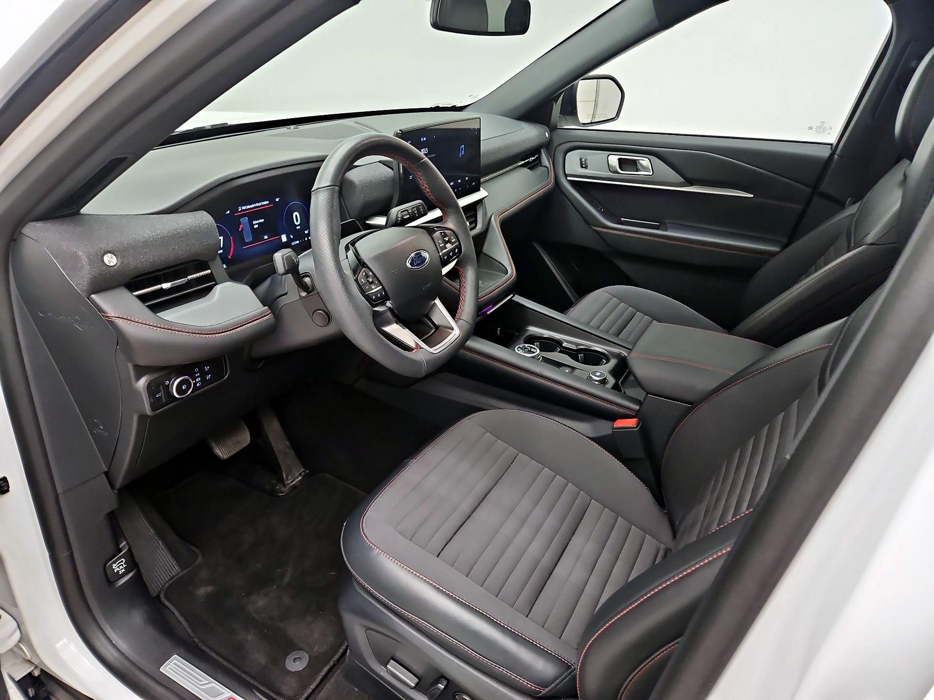 Thumbnail: 2025 Ford Explorer - 11