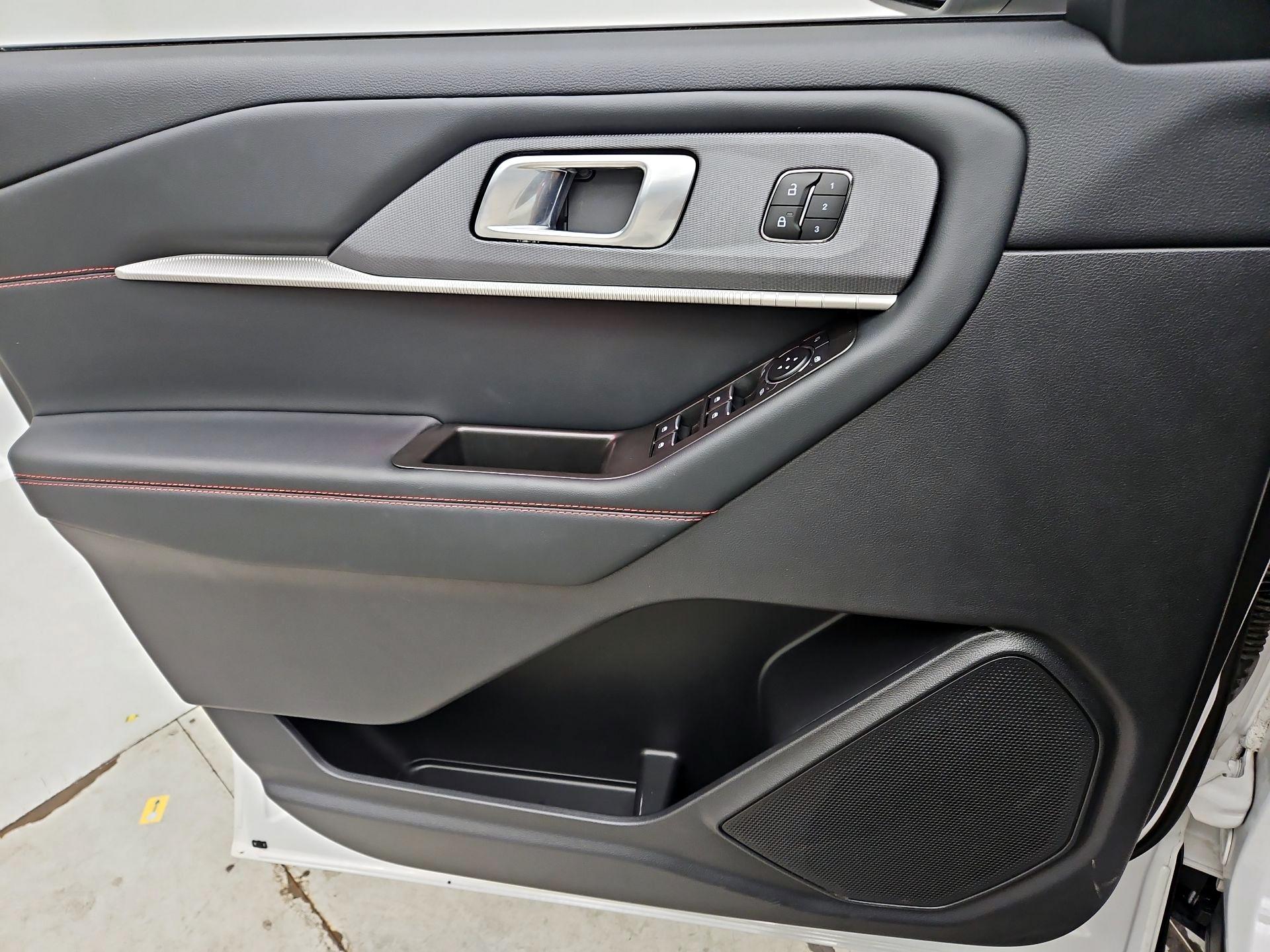 Thumbnail: 2025 Ford Explorer - 12