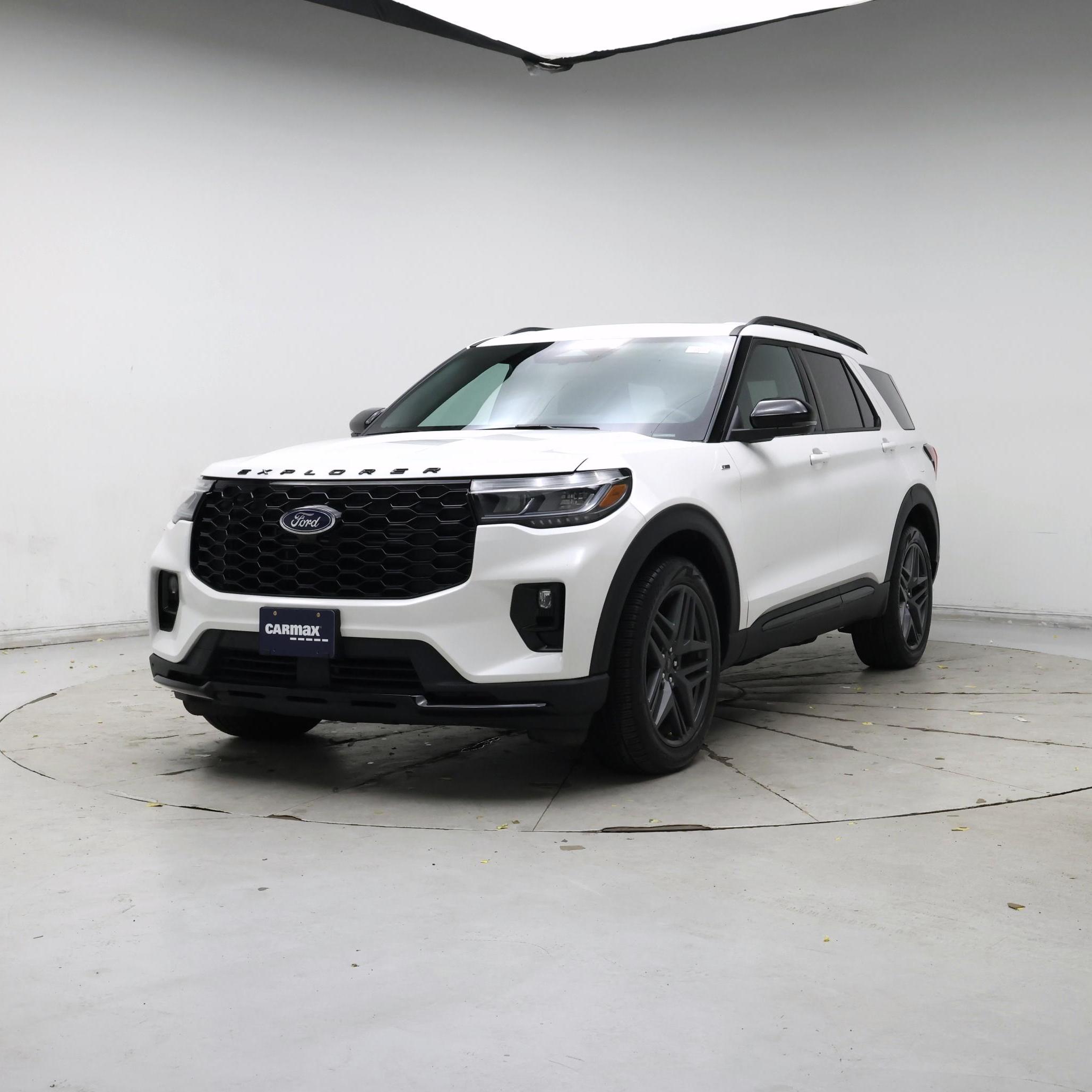 Thumbnail: 2025 Ford Explorer - 4