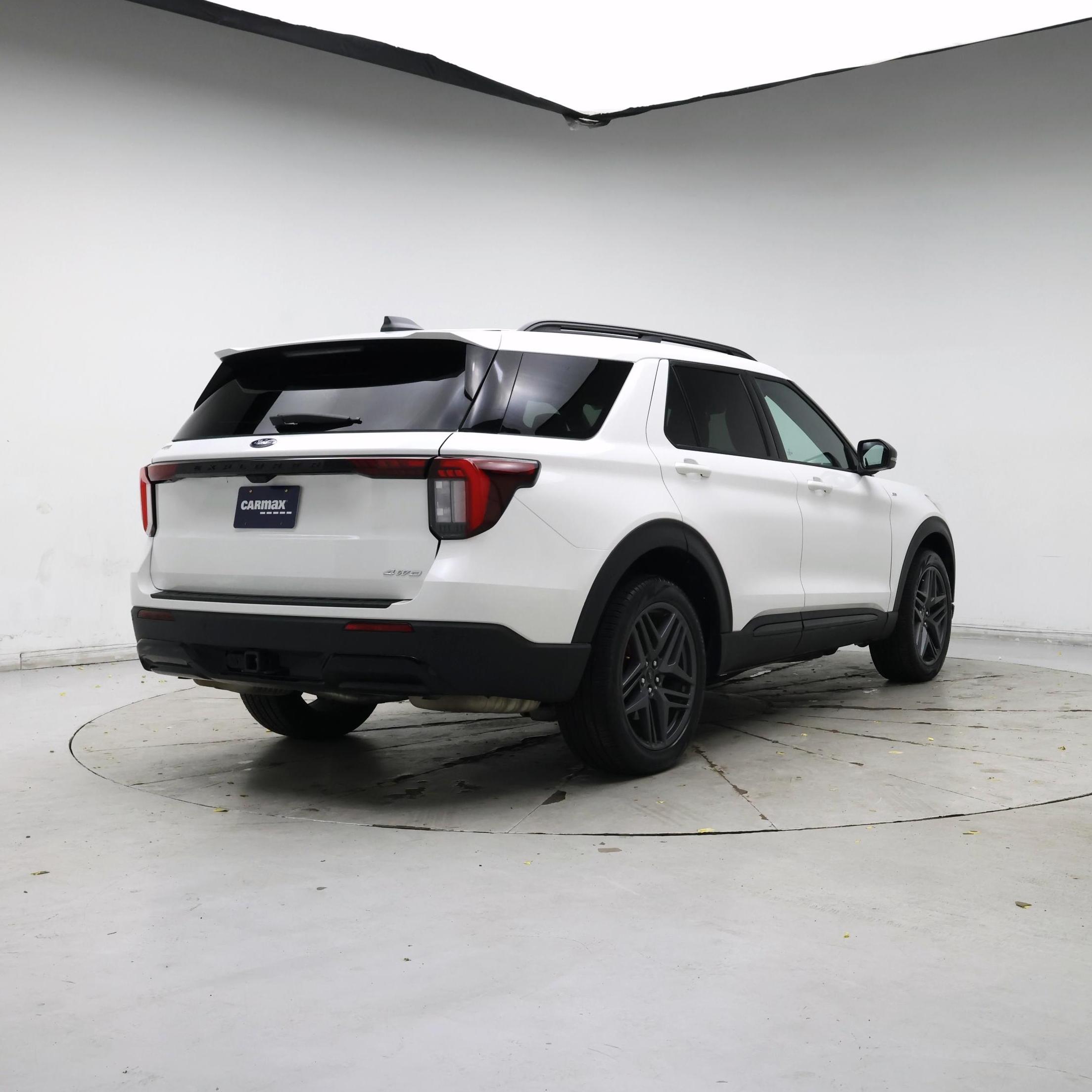 Thumbnail: 2025 Ford Explorer - 8