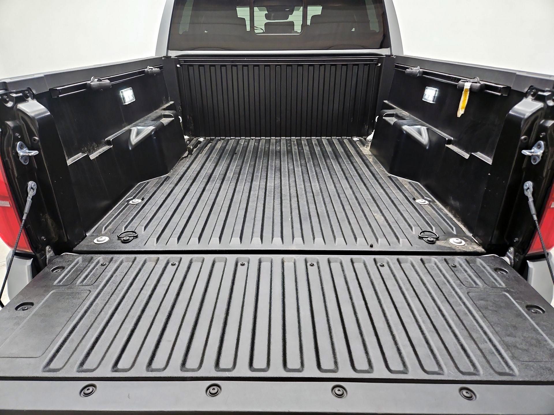 Thumbnail: 2025 Toyota Tacoma - 19