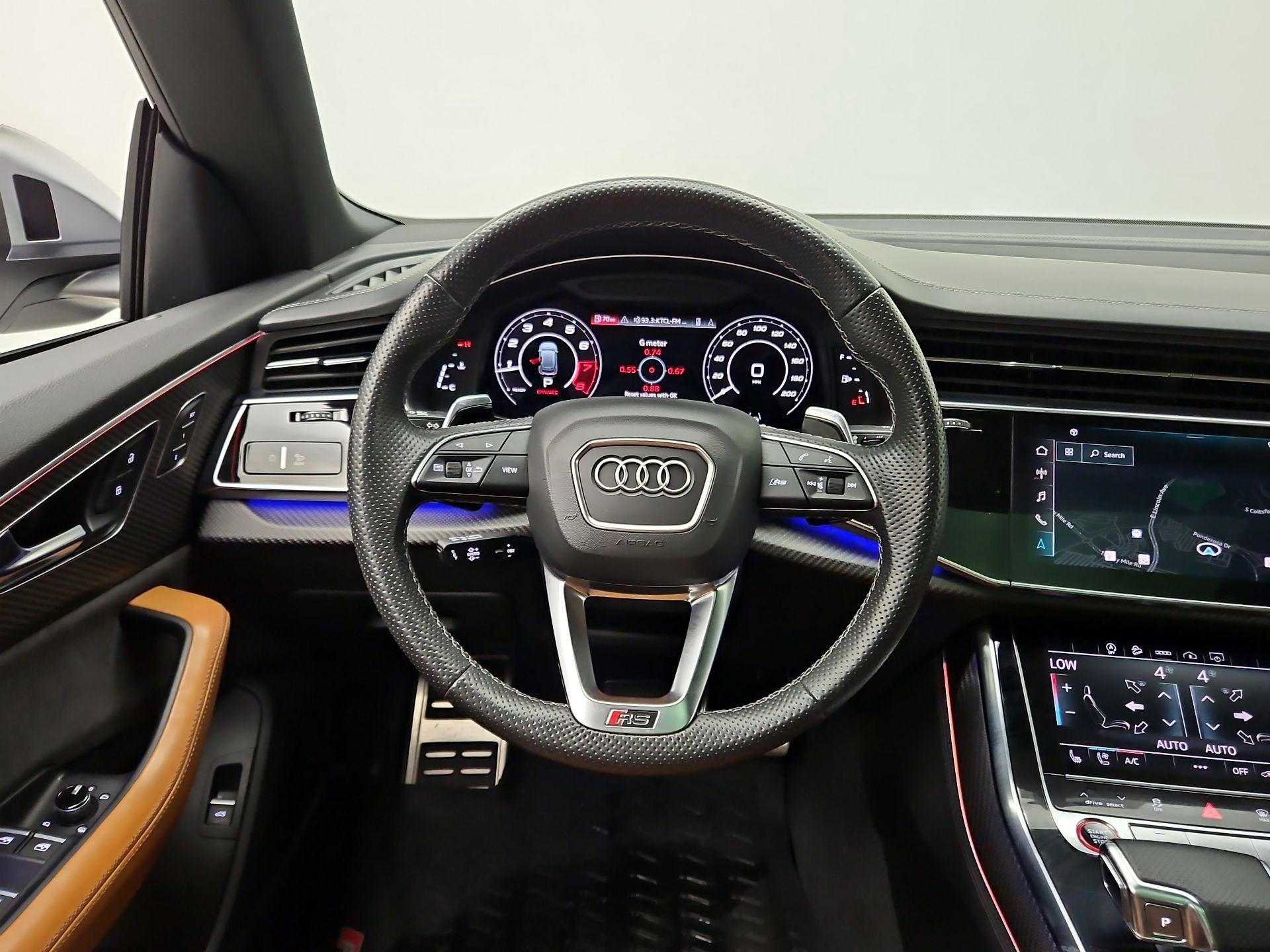 Thumbnail: 2022 Audi RS Q8 - 10