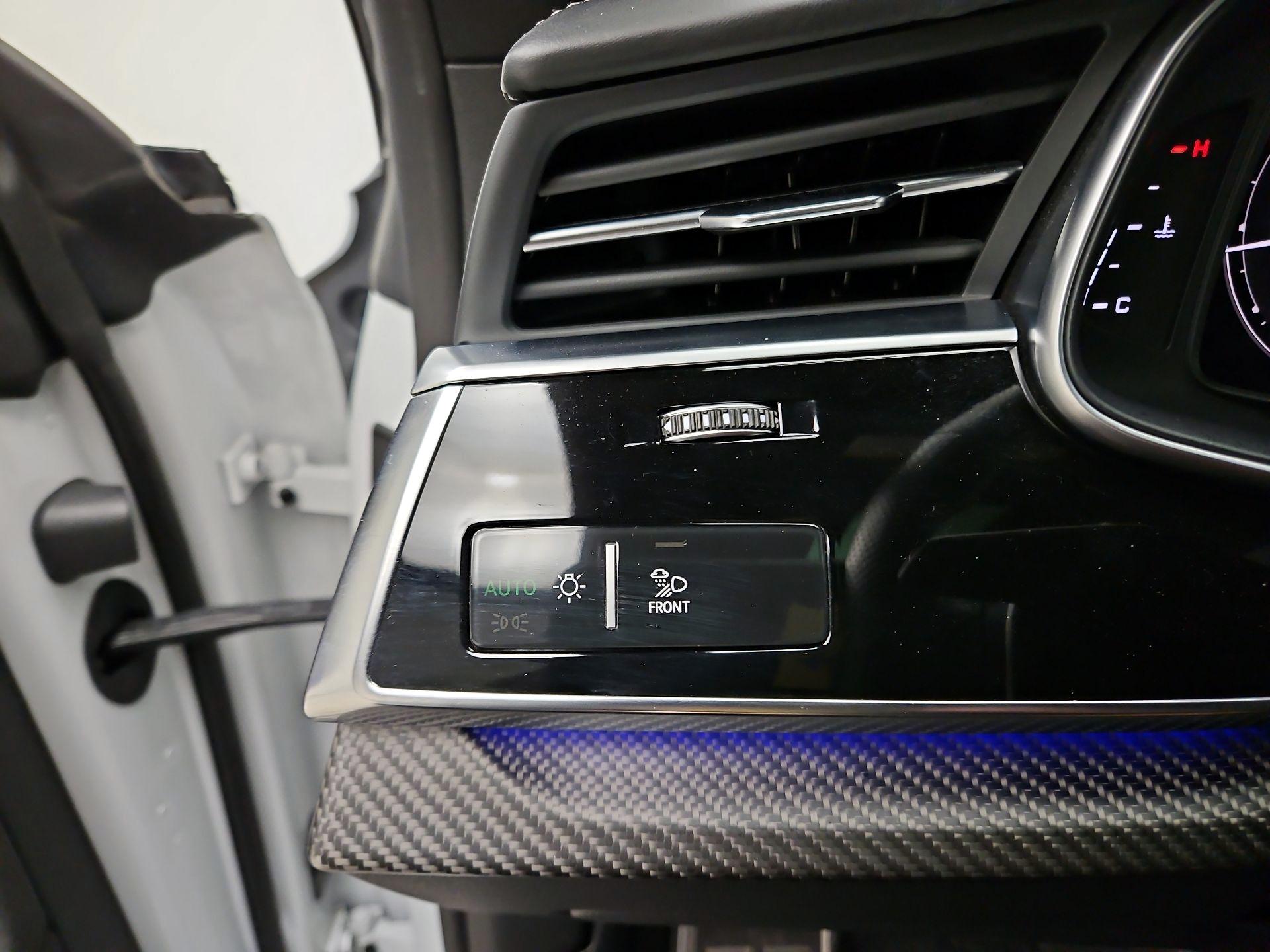 Thumbnail: 2022 Audi RS Q8 - 13