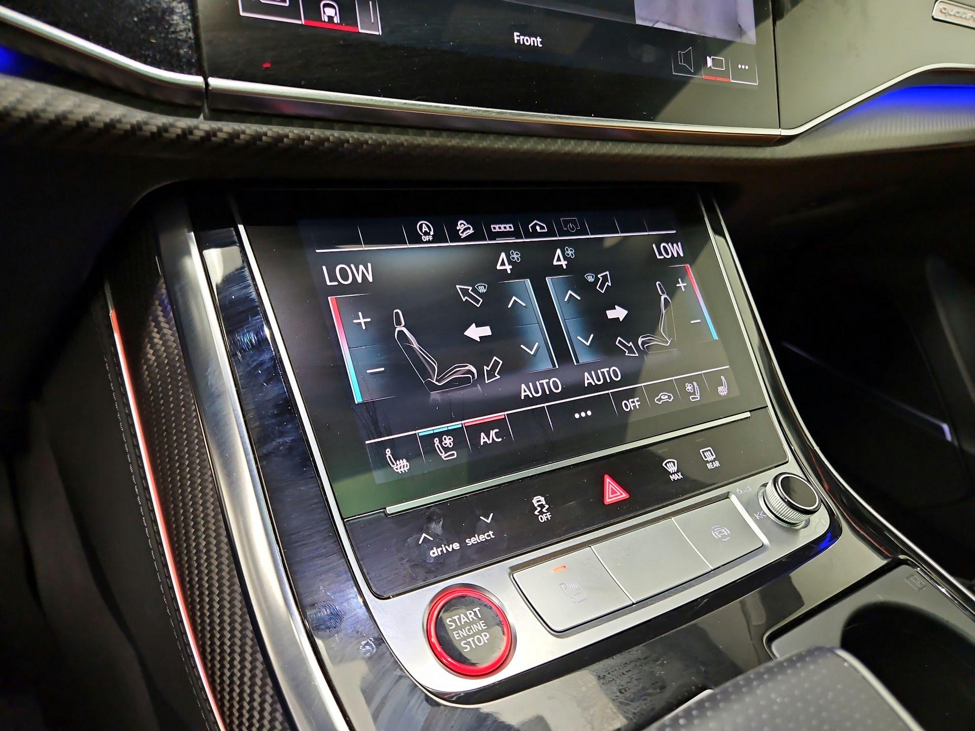 Thumbnail: 2022 Audi RS Q8 - 17