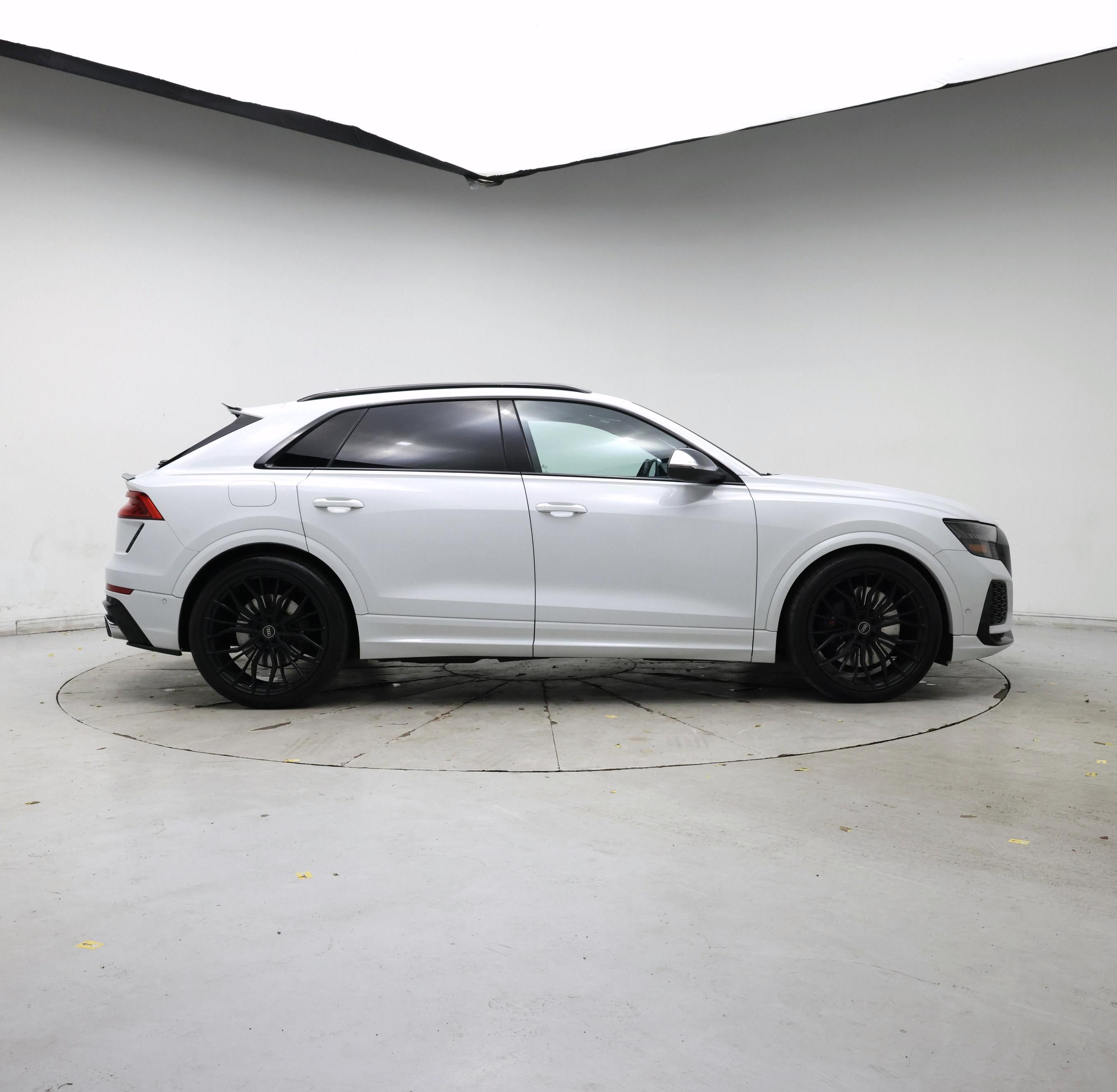 Thumbnail: 2022 Audi RS Q8 - 7