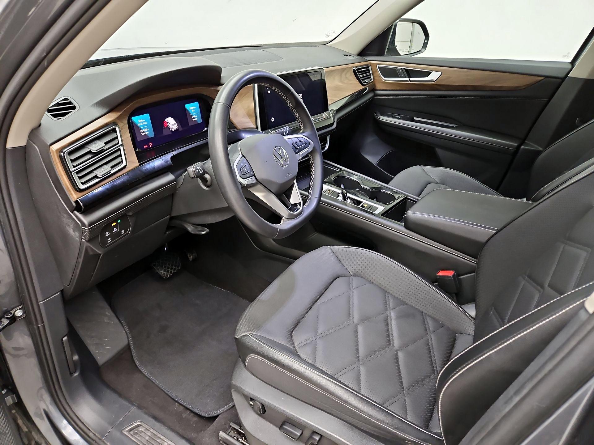 Thumbnail: 2024 Volkswagen Atlas - 11