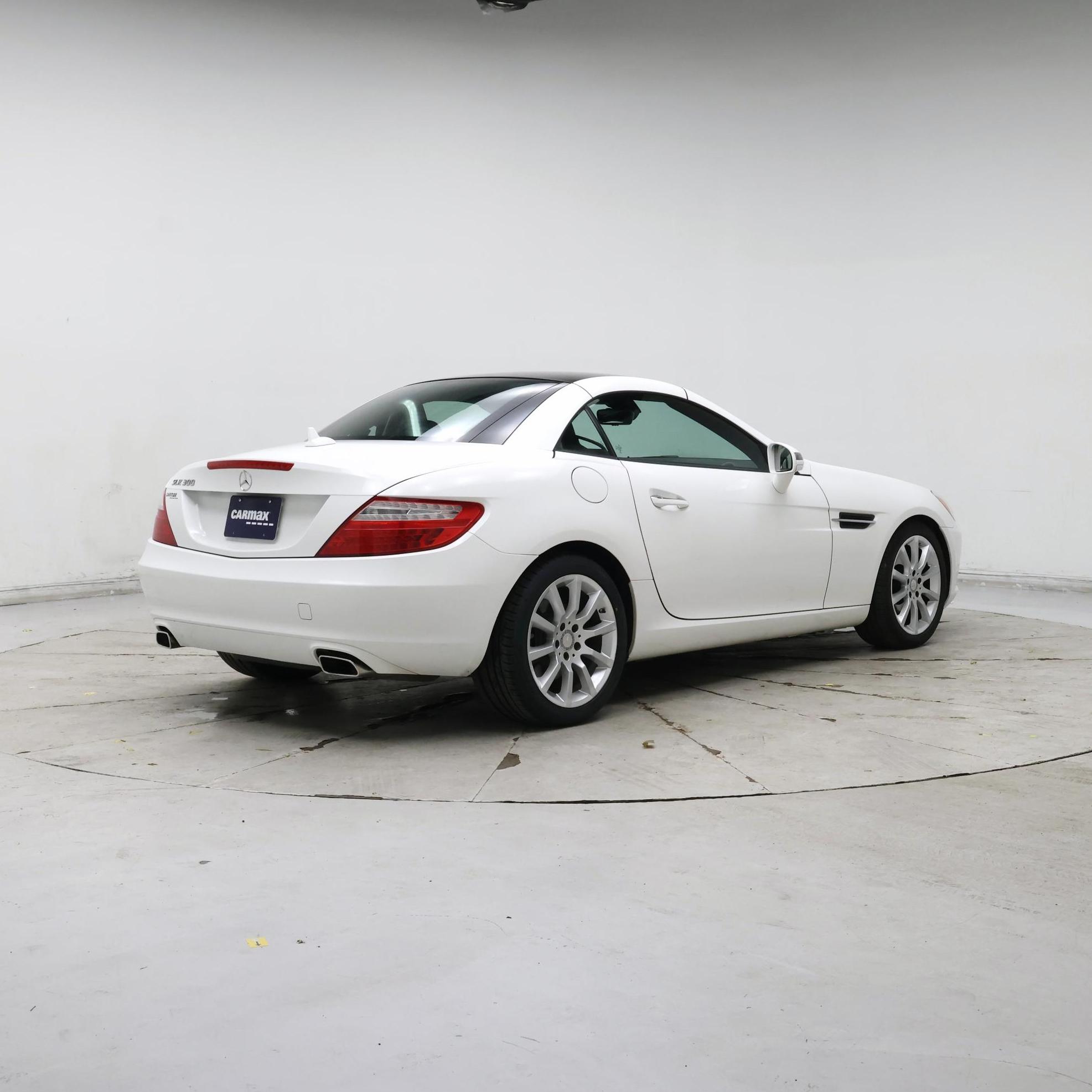 Thumbnail: 2016 Mercedes-Benz SLK - 8