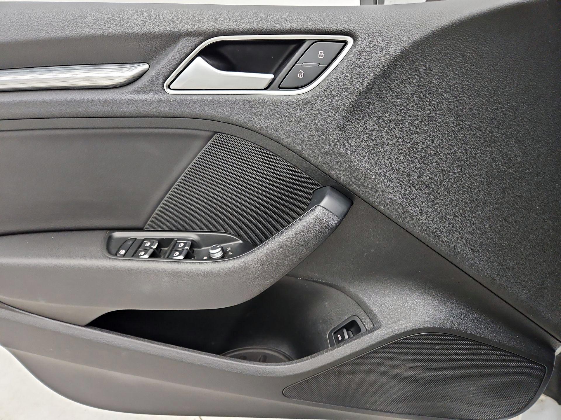 Thumbnail: 2015 Audi A3 - 12