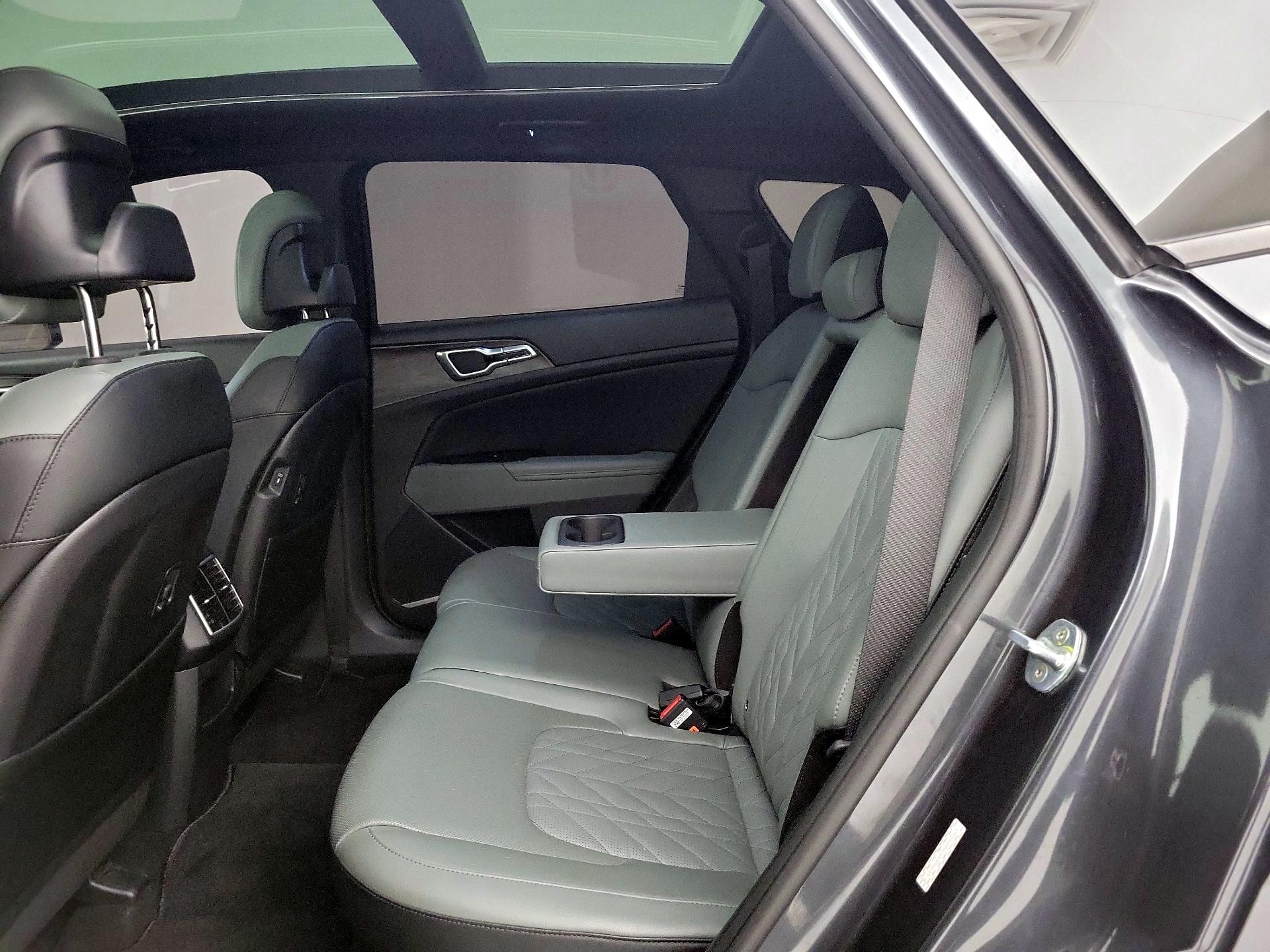 Thumbnail: 2023 Kia Sportage - 20