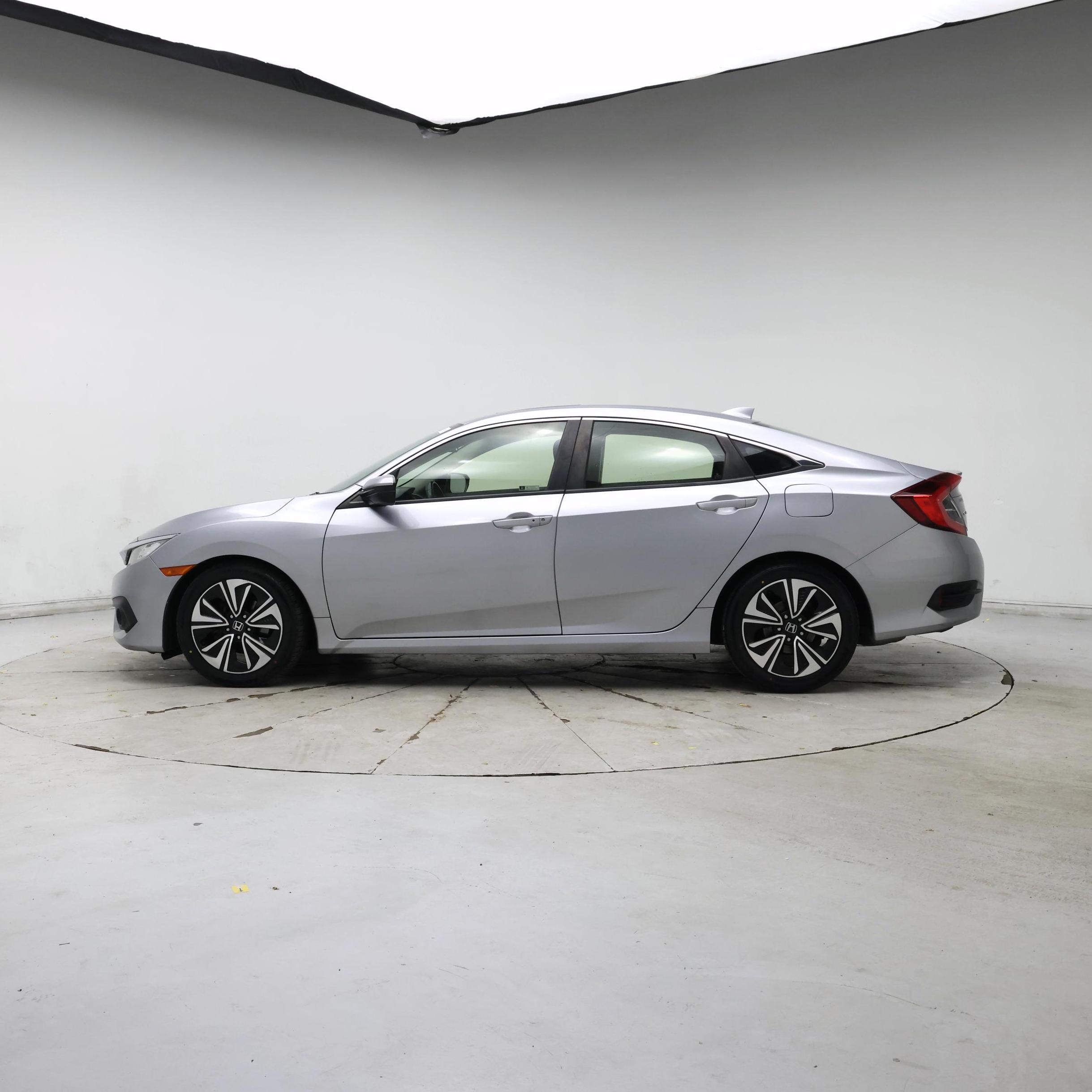 Thumbnail: 2018 Honda Civic - 3