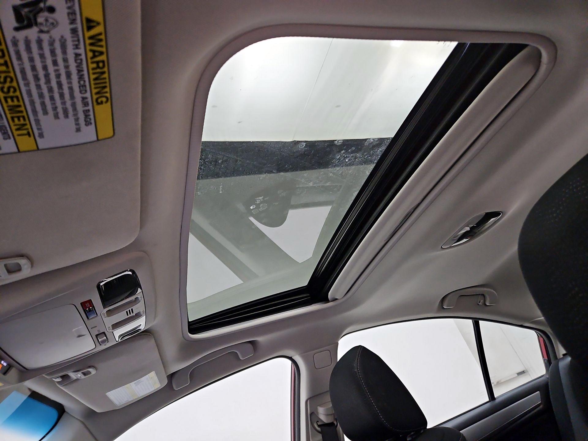 Thumbnail: 2018 Subaru Legacy - 18