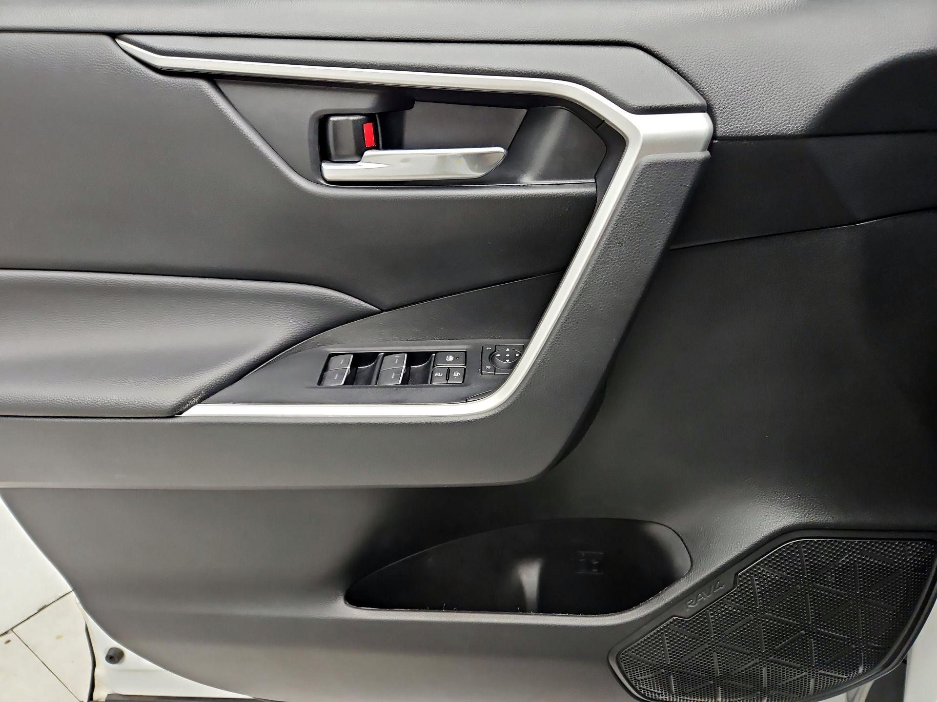 Thumbnail: 2023 Toyota RAV4 - 12