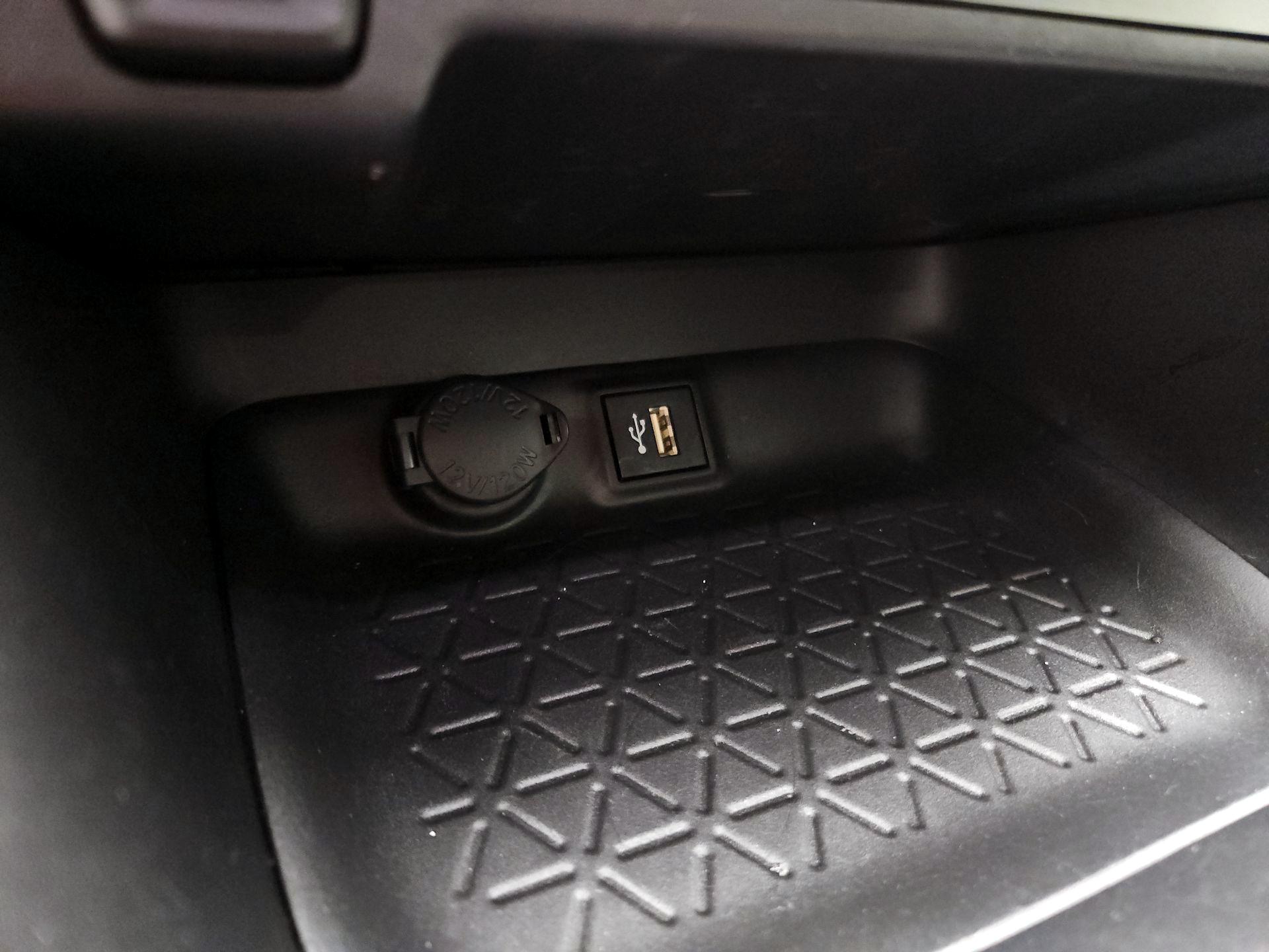 Thumbnail: 2023 Toyota RAV4 - 19