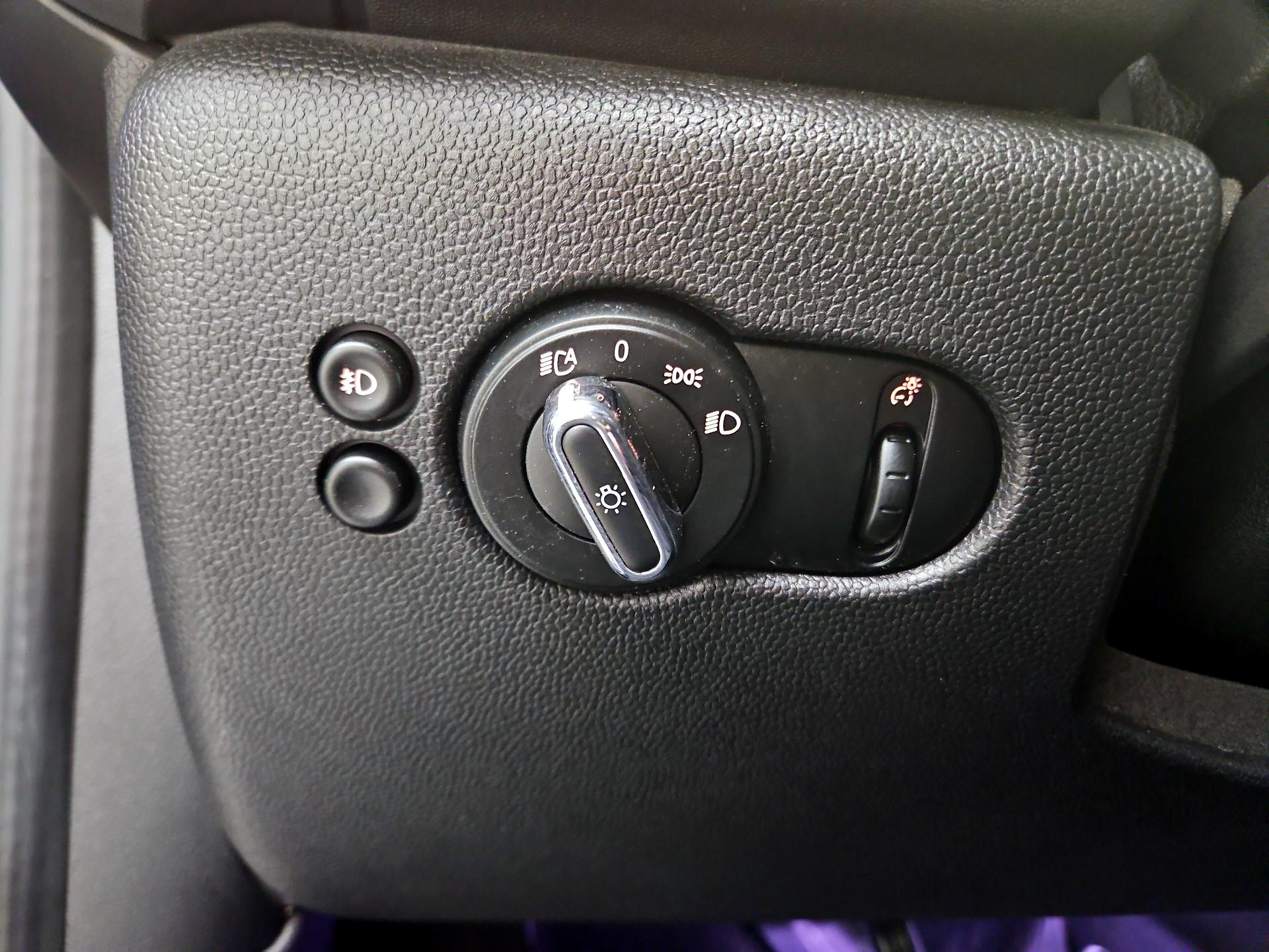 Thumbnail: 2021 MINI Cooper Hardtop - 13