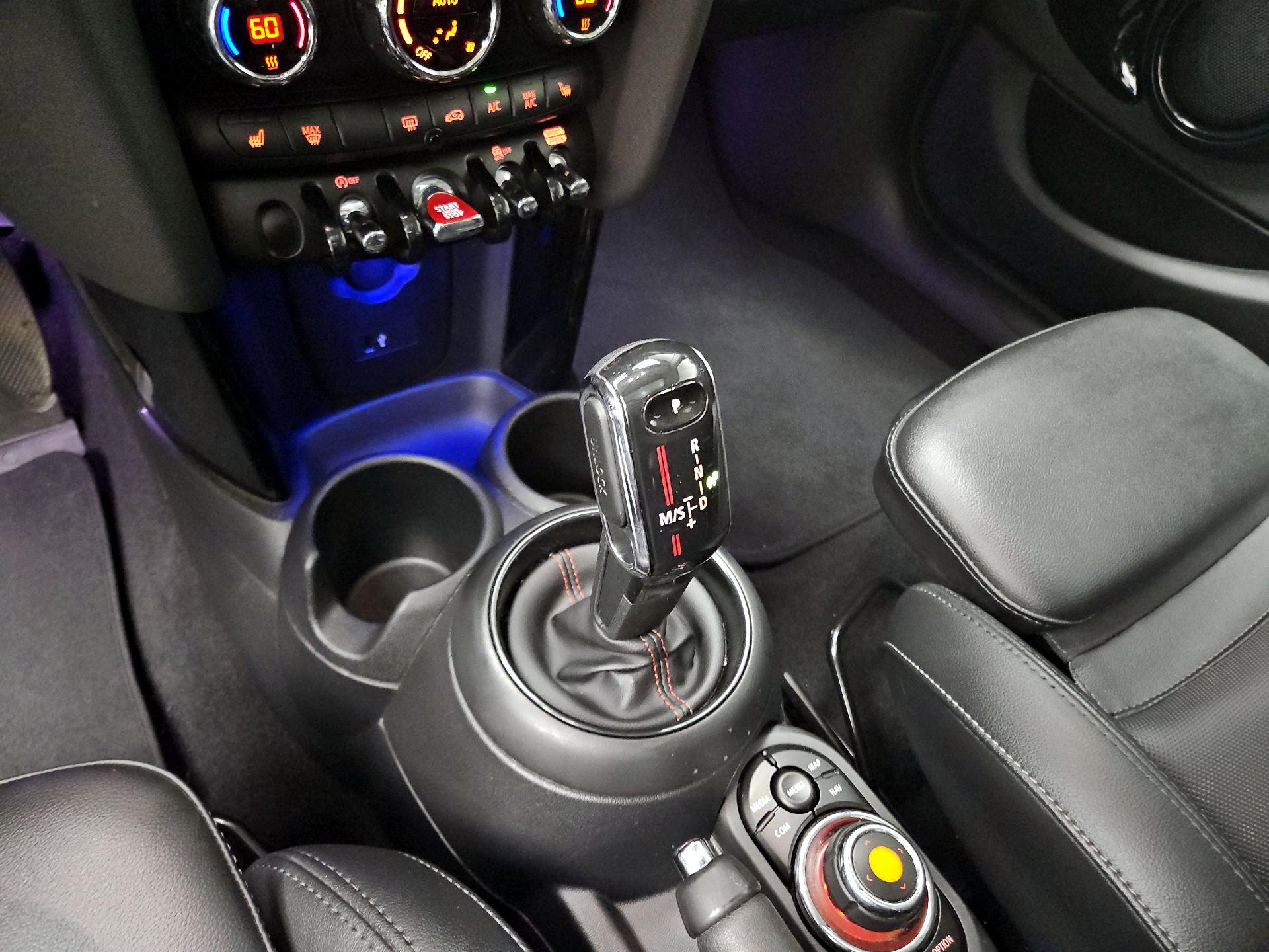 Thumbnail: 2021 MINI Cooper Hardtop - 18