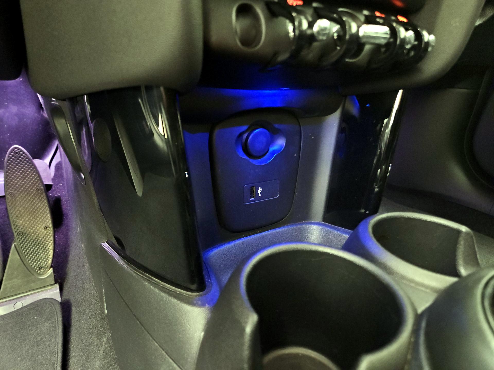 Thumbnail: 2021 MINI Cooper Hardtop - 19