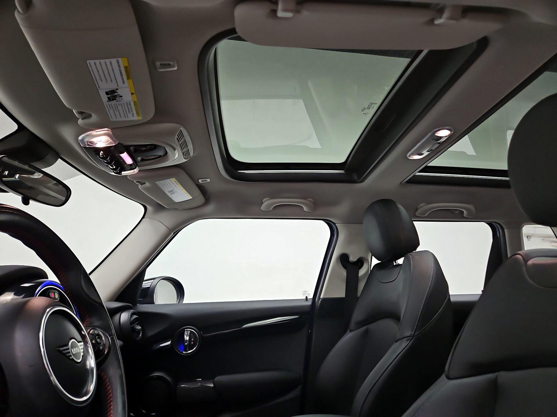 Thumbnail: 2021 MINI Cooper Hardtop - 20