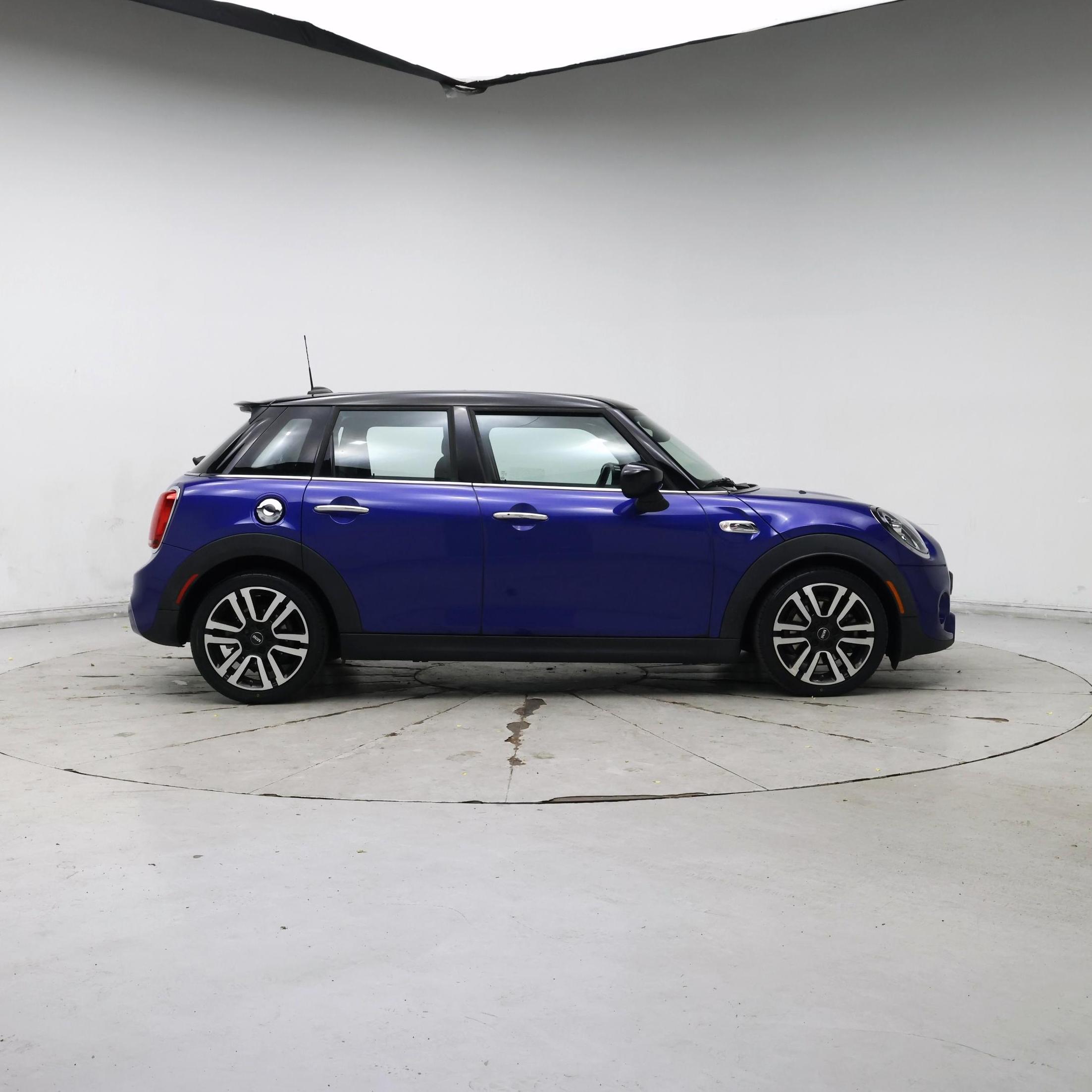 Thumbnail: 2021 MINI Cooper Hardtop - 7
