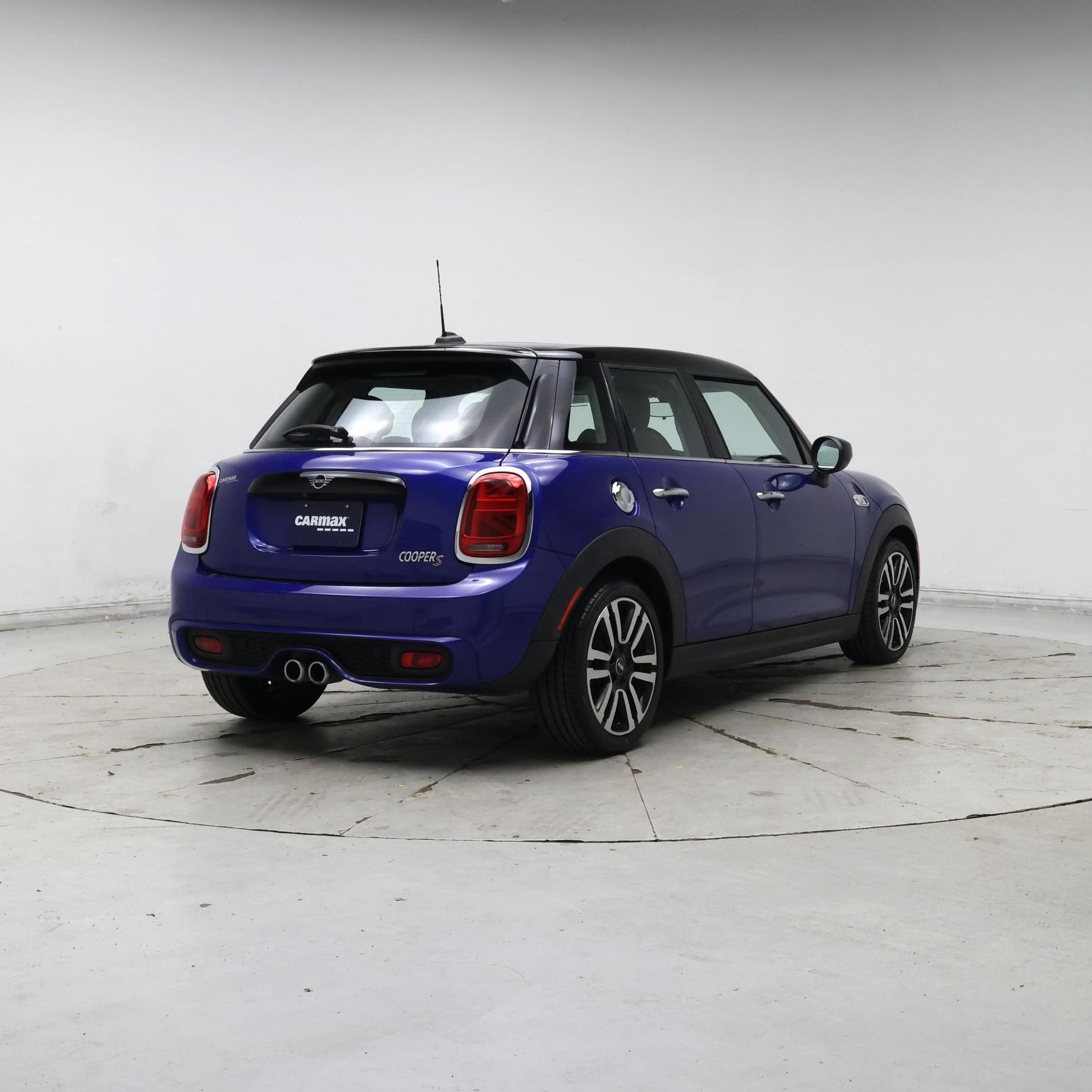 Thumbnail: 2021 MINI Cooper Hardtop - 8