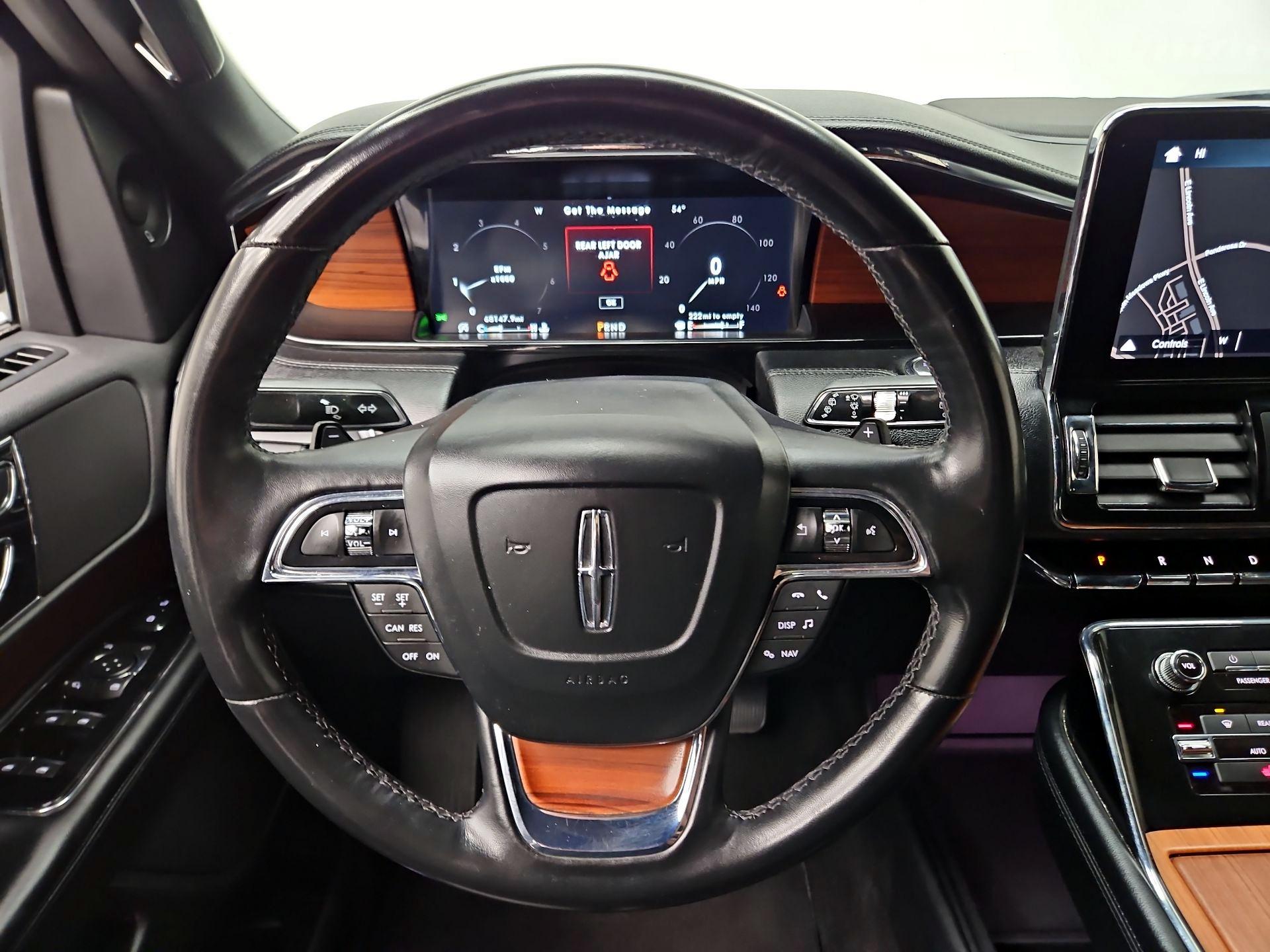 Thumbnail: 2019 Lincoln Navigator - 10