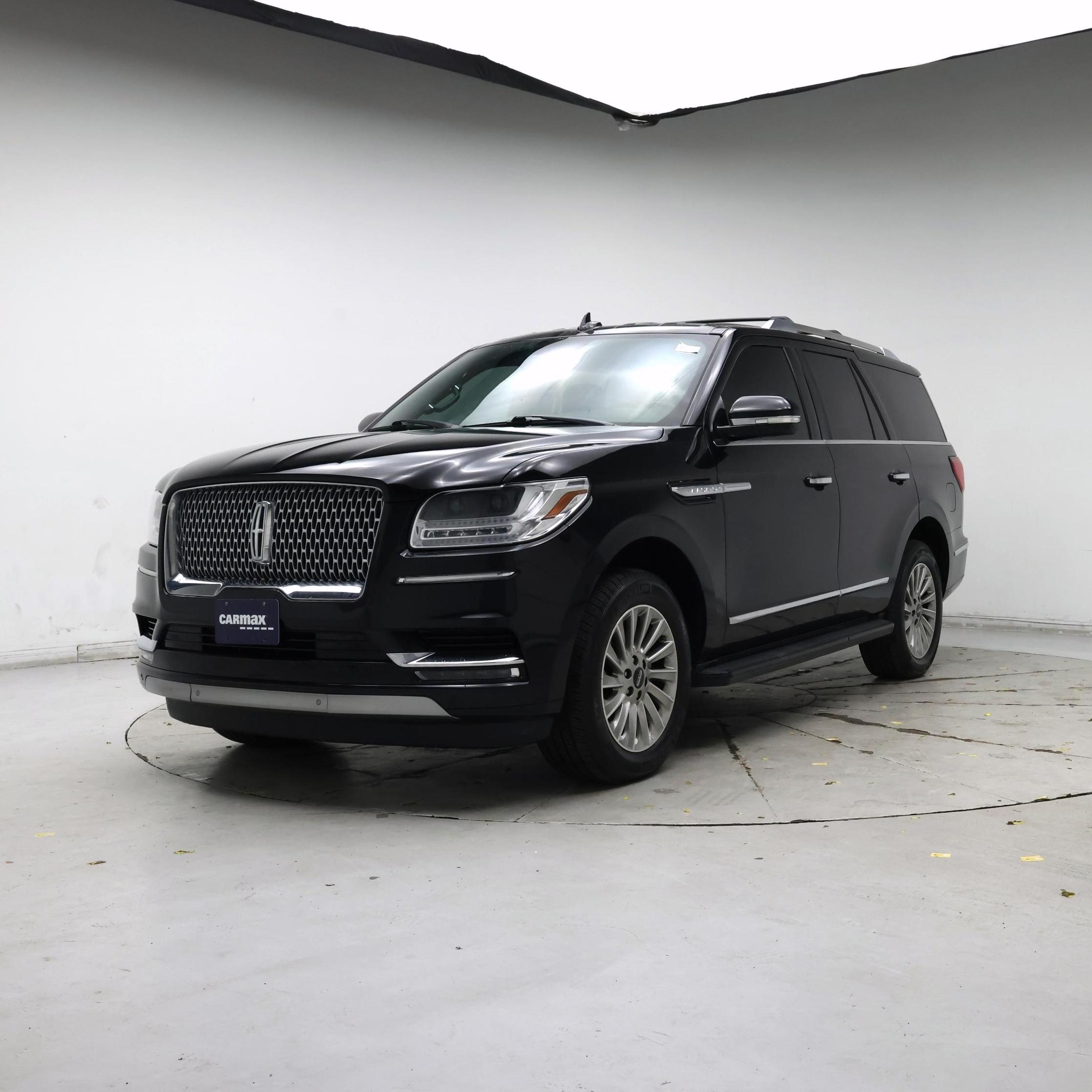 Thumbnail: 2019 Lincoln Navigator - 4