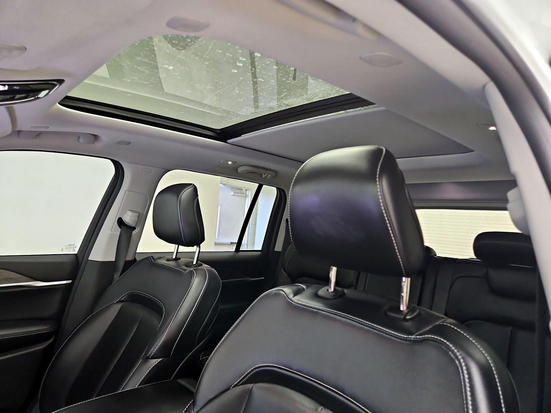 Thumbnail: 2022 Jeep Grand Cherokee - 20