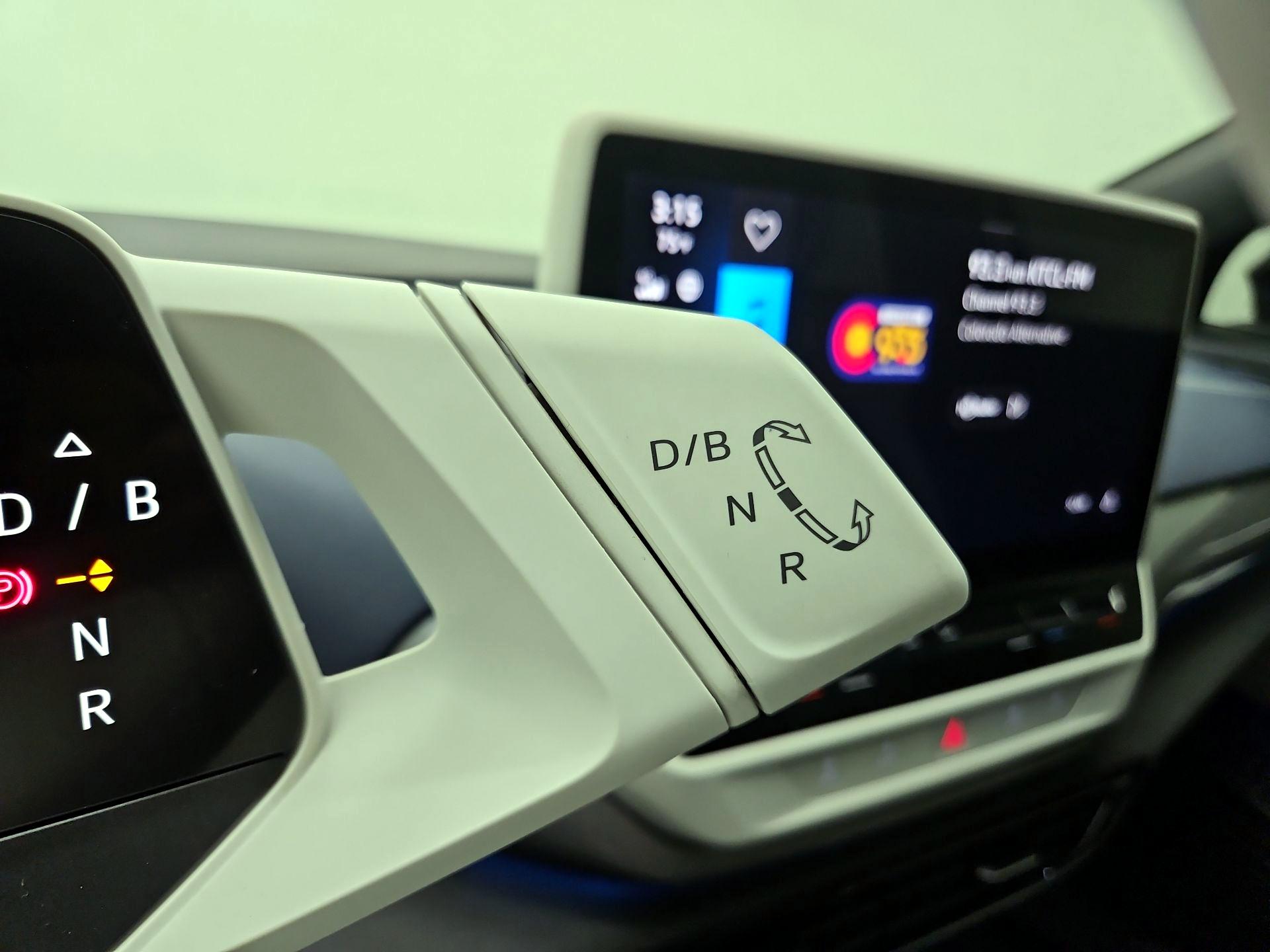 Thumbnail: 2023 Volkswagen ID.4 - 18