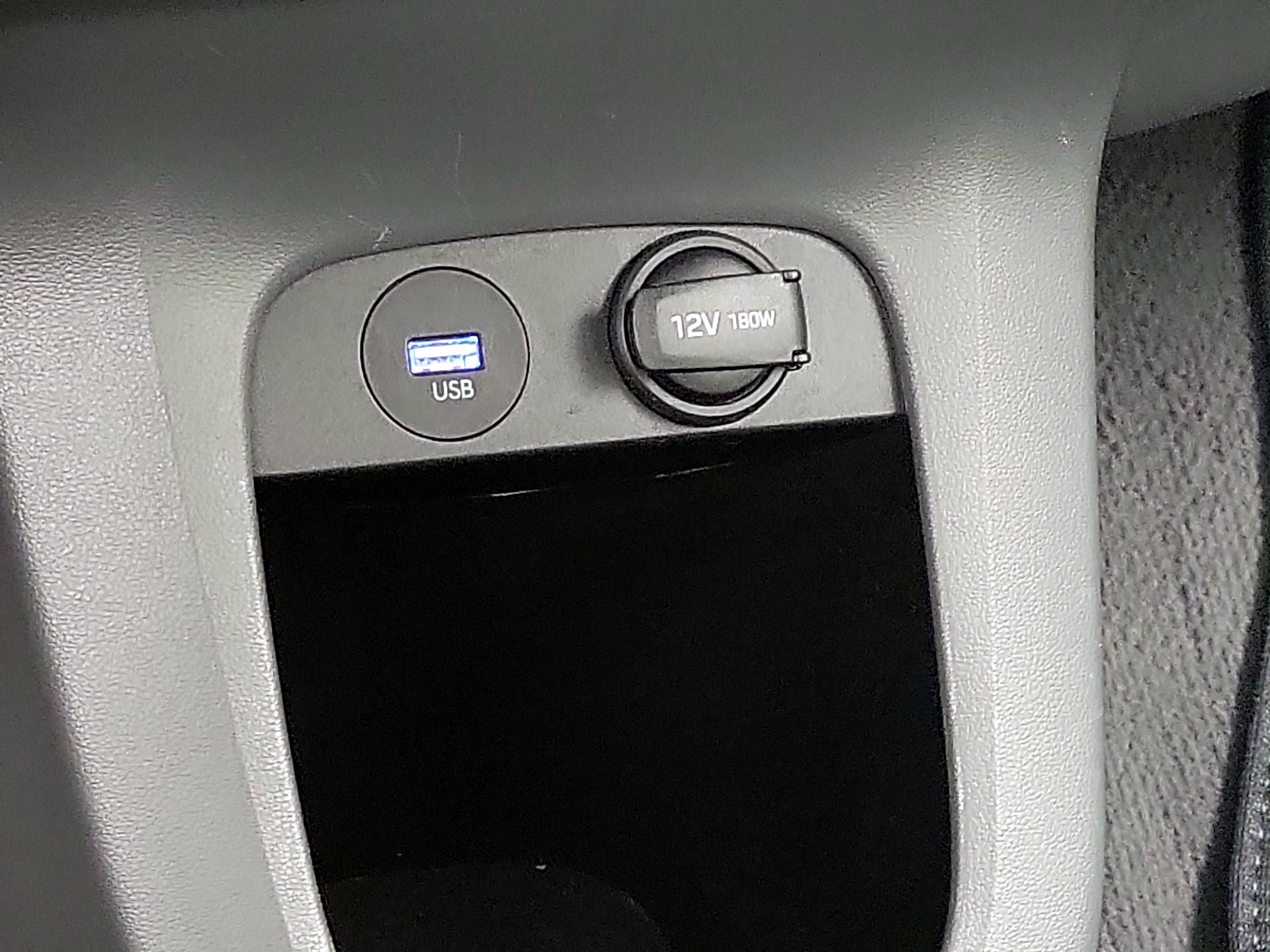 Thumbnail: 2022 Hyundai Ioniq 5 - 19