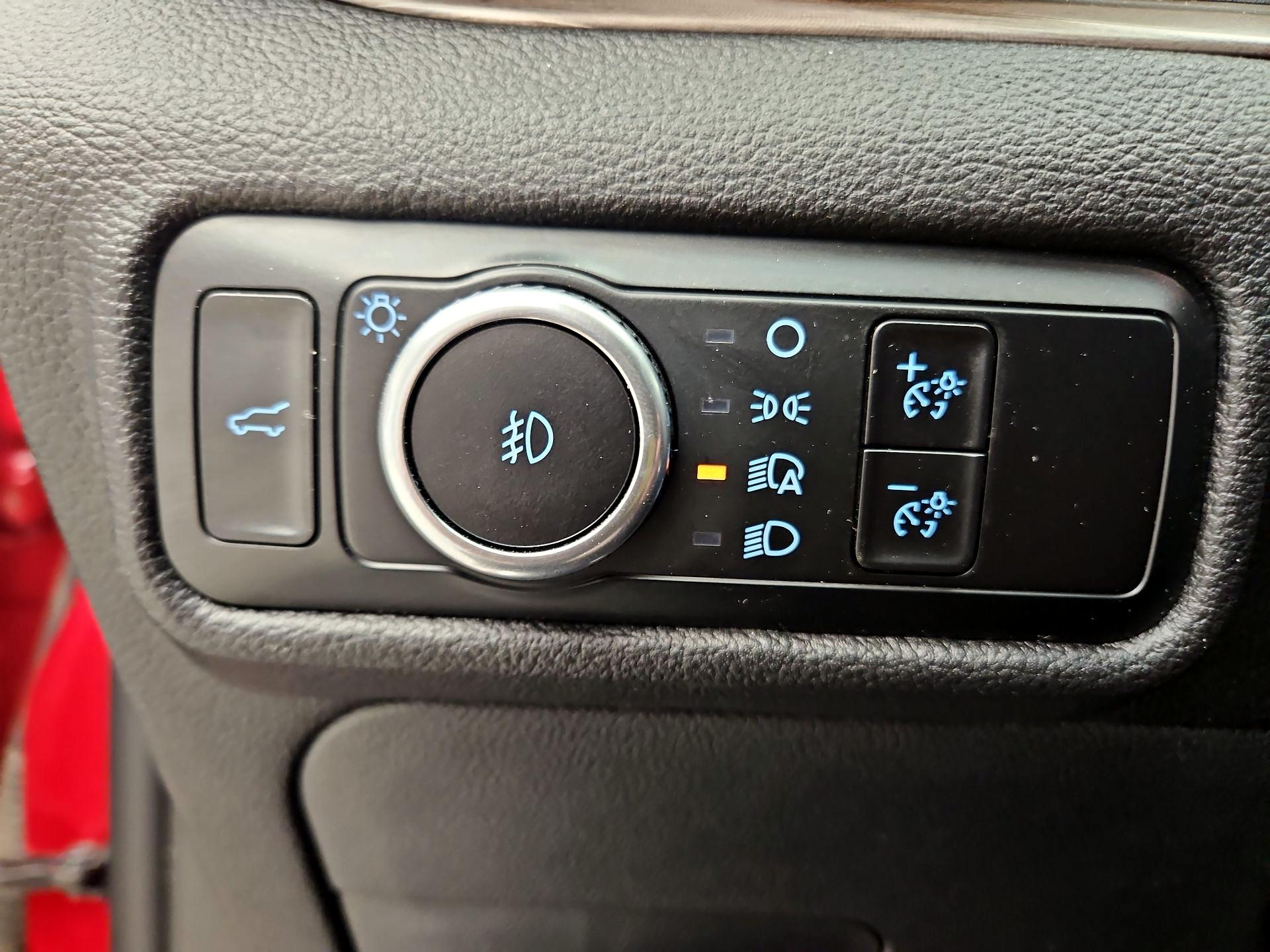 Thumbnail: 2023 Ford Explorer - 13