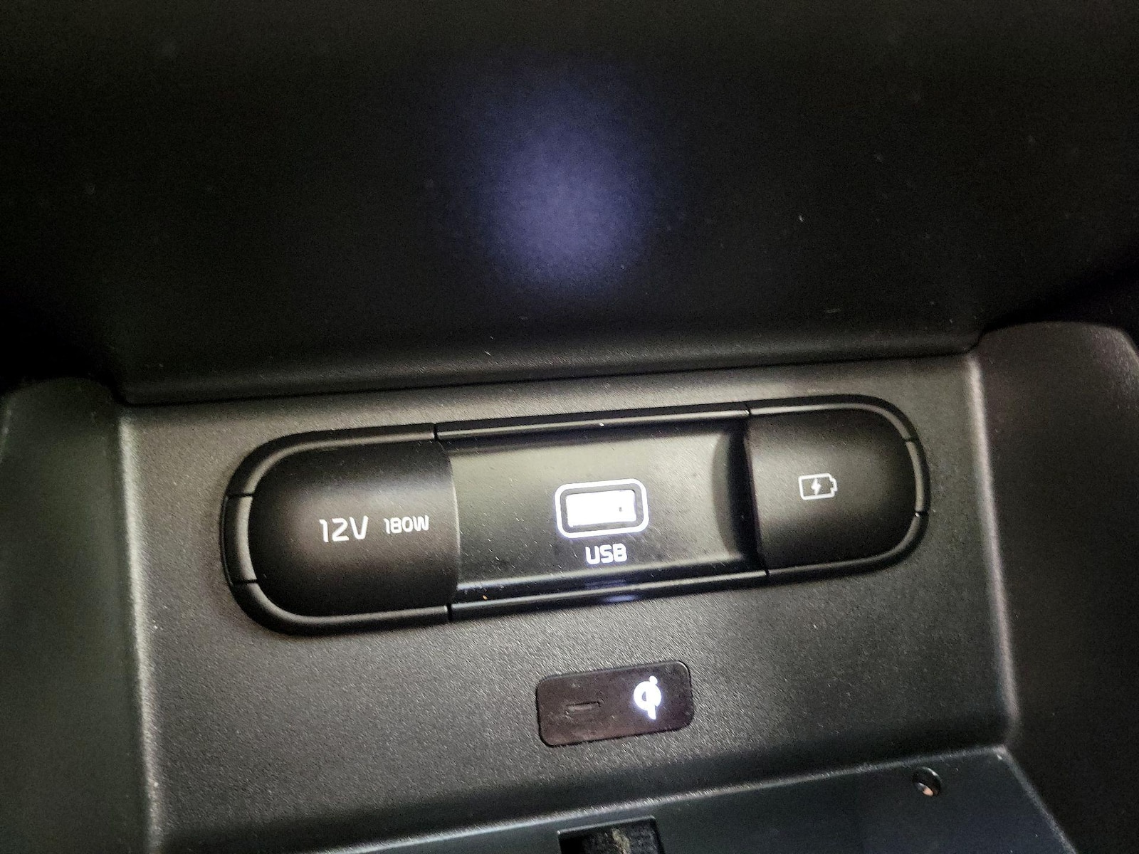 2022 Kia Telluride EX - Photo 20