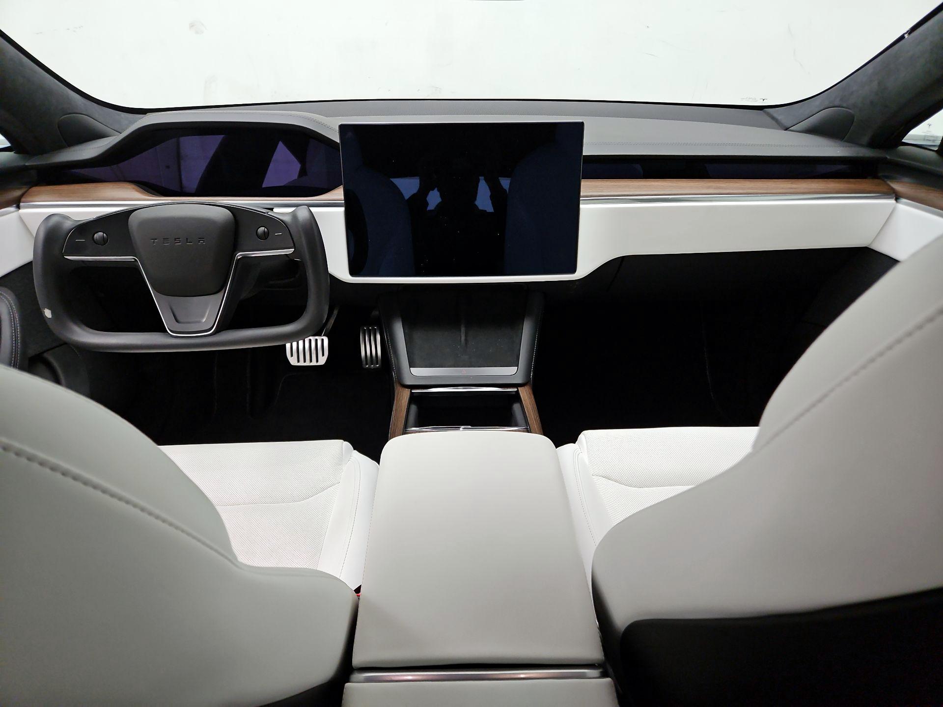 Thumbnail: 2022 Tesla Model S - 9