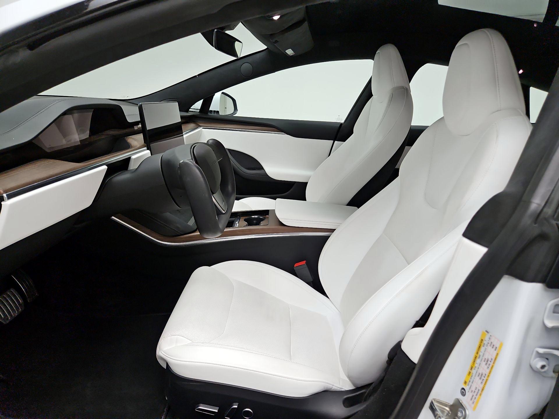 Thumbnail: 2022 Tesla Model S - 11