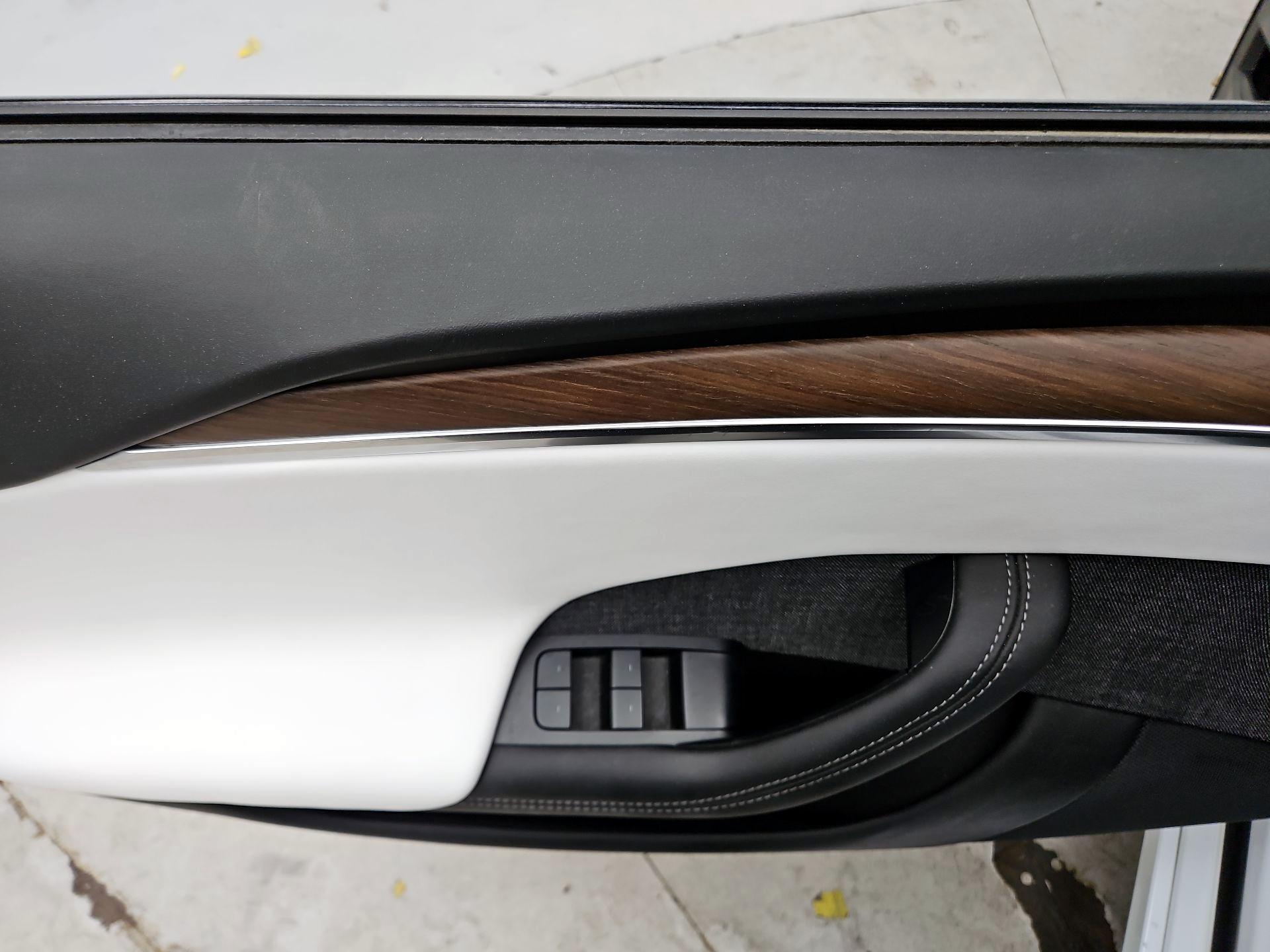 Thumbnail: 2022 Tesla Model S - 12