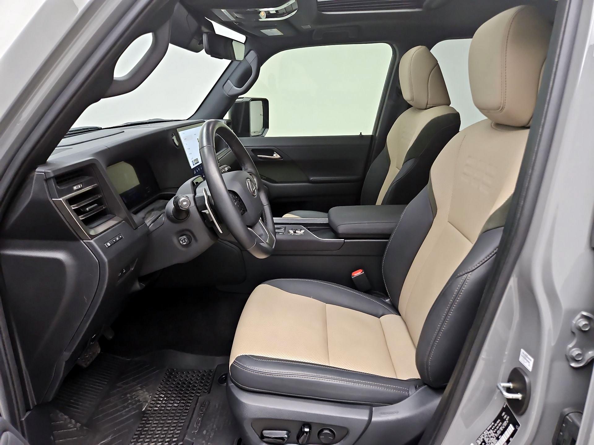 Thumbnail: 2024 Lexus GX - 11
