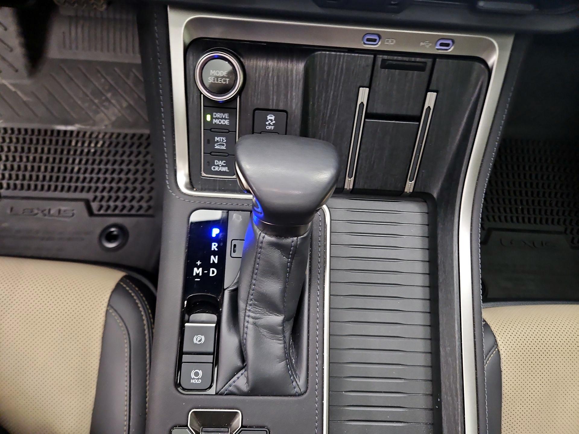 Thumbnail: 2024 Lexus GX - 17
