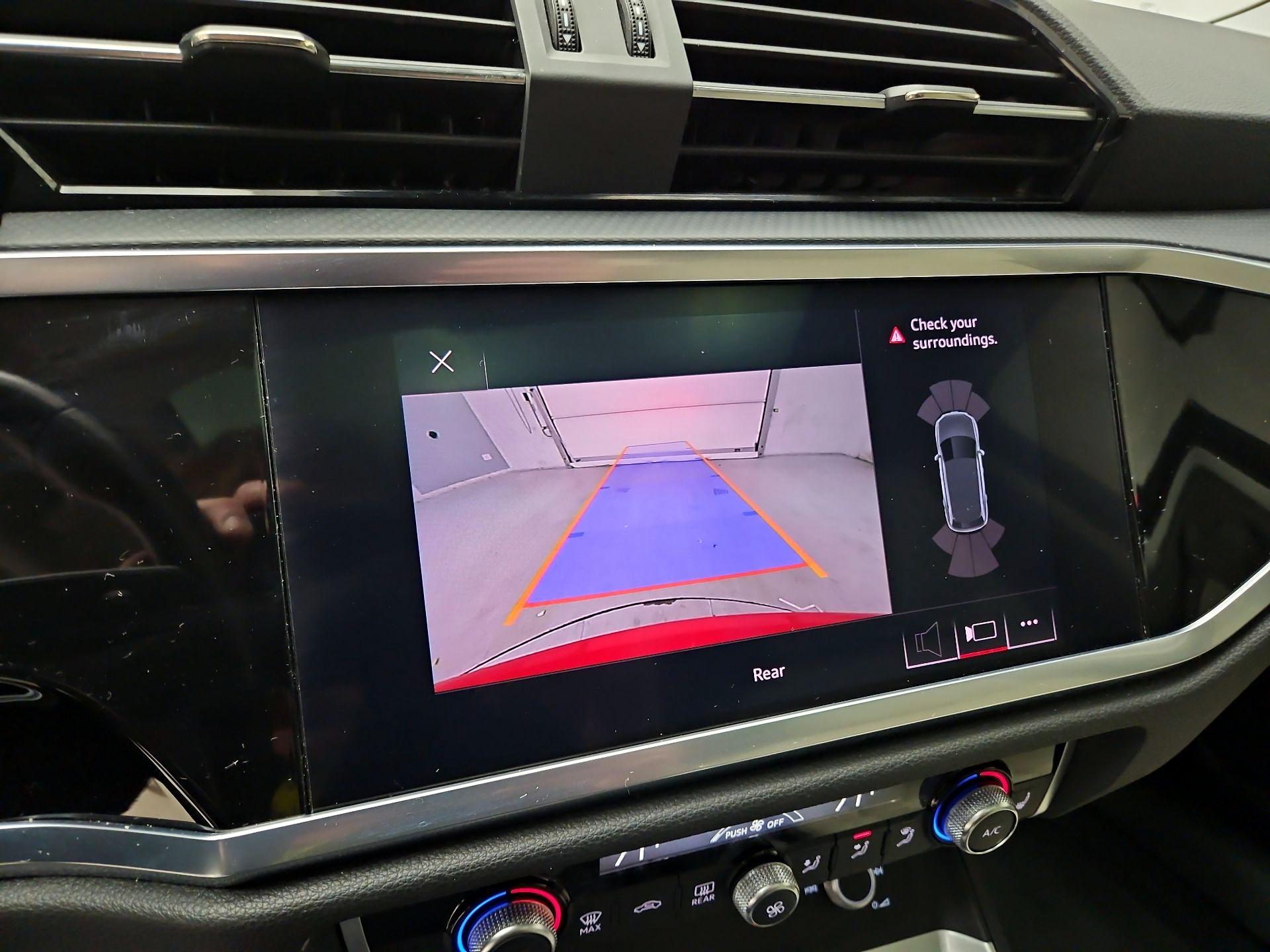 Thumbnail: 2020 Audi Q3 - 12