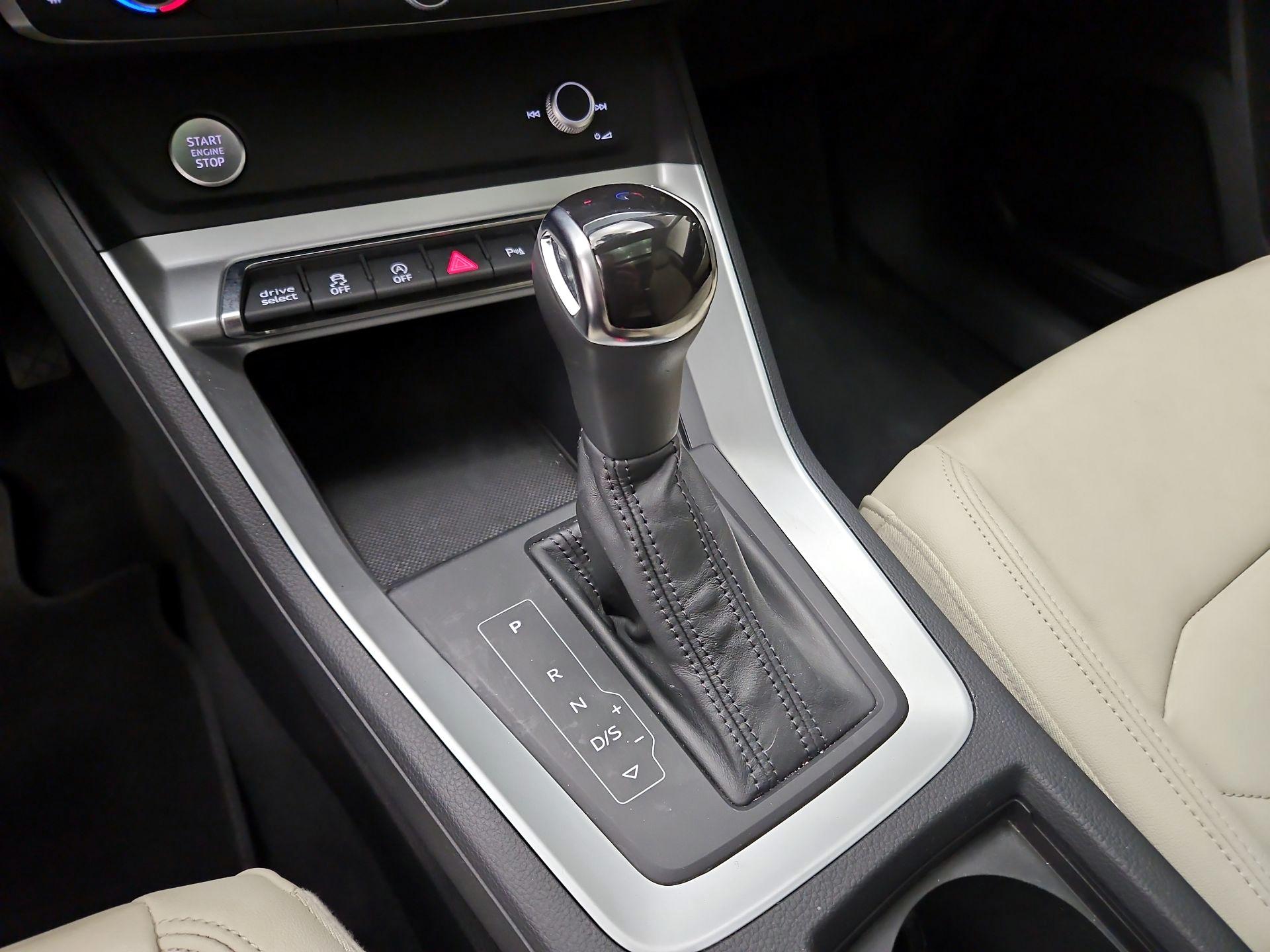 Thumbnail: 2020 Audi Q3 - 15
