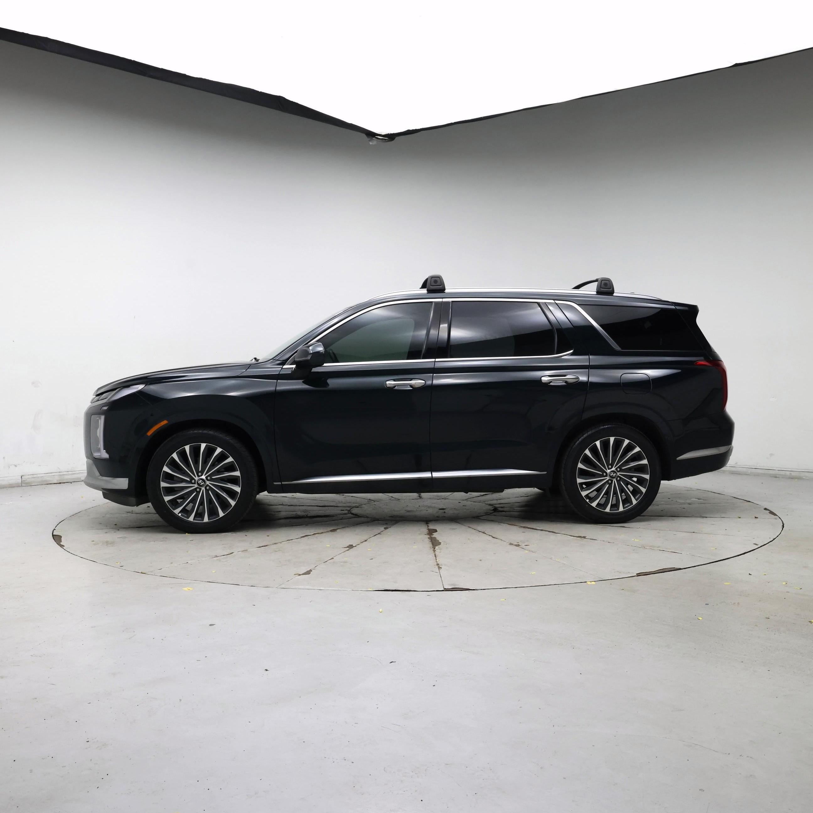 Thumbnail: 2023 Hyundai Palisade - 3