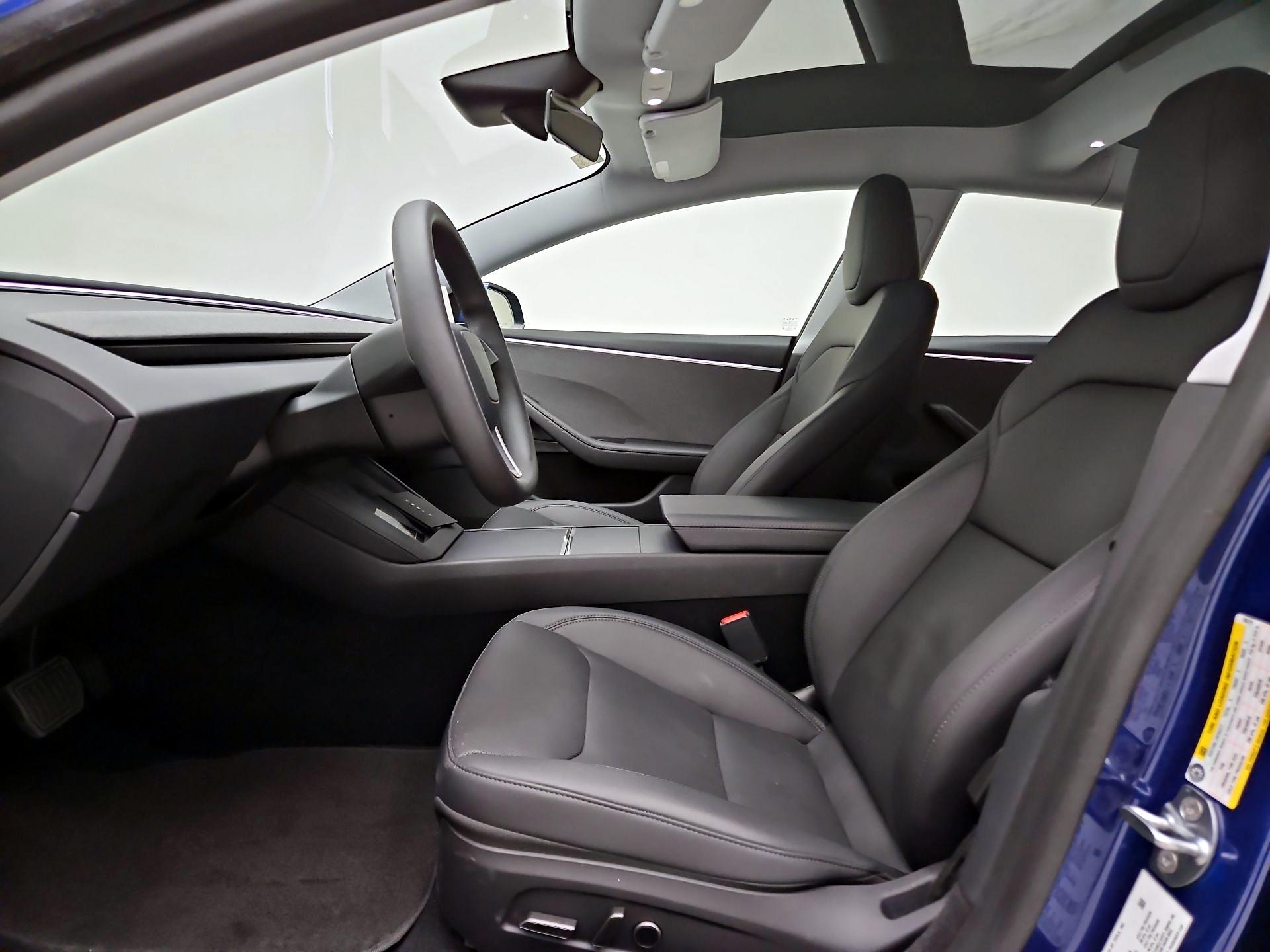 Thumbnail: 2025 Tesla Model 3 - 11