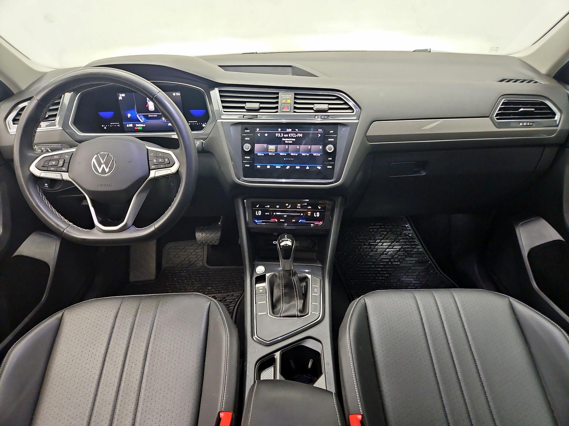 Thumbnail: 2023 Volkswagen Tiguan - 9