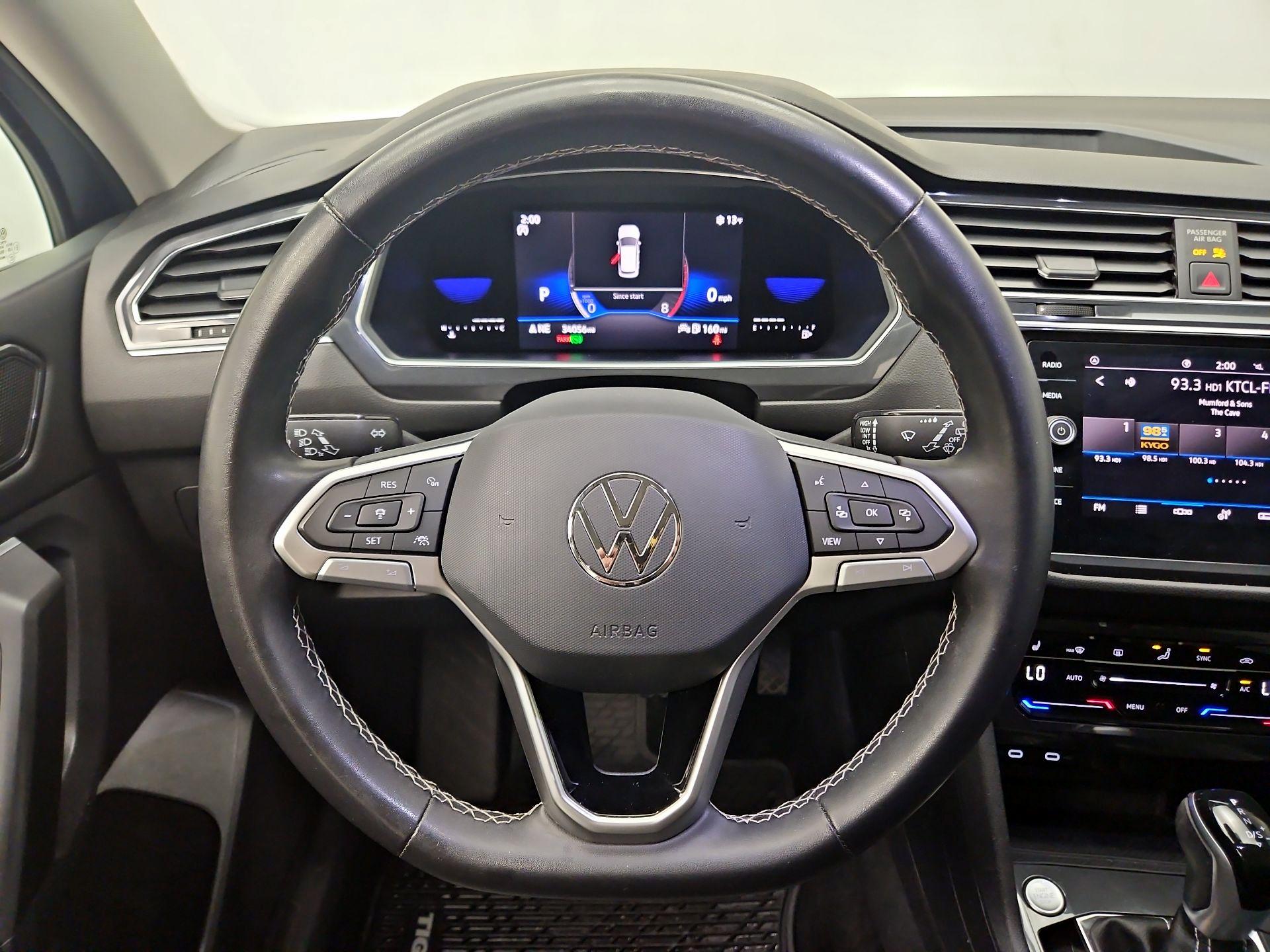 Thumbnail: 2023 Volkswagen Tiguan - 10