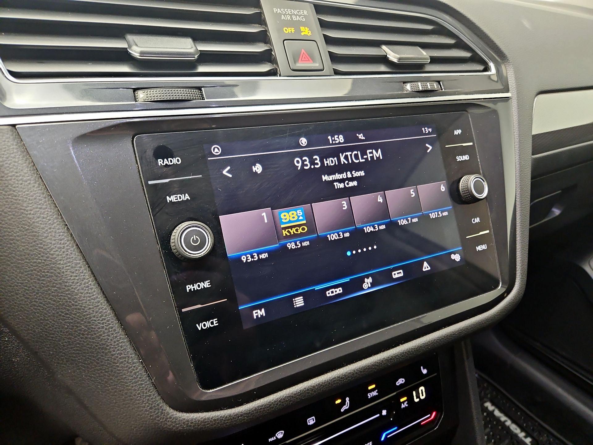 Thumbnail: 2023 Volkswagen Tiguan - 15