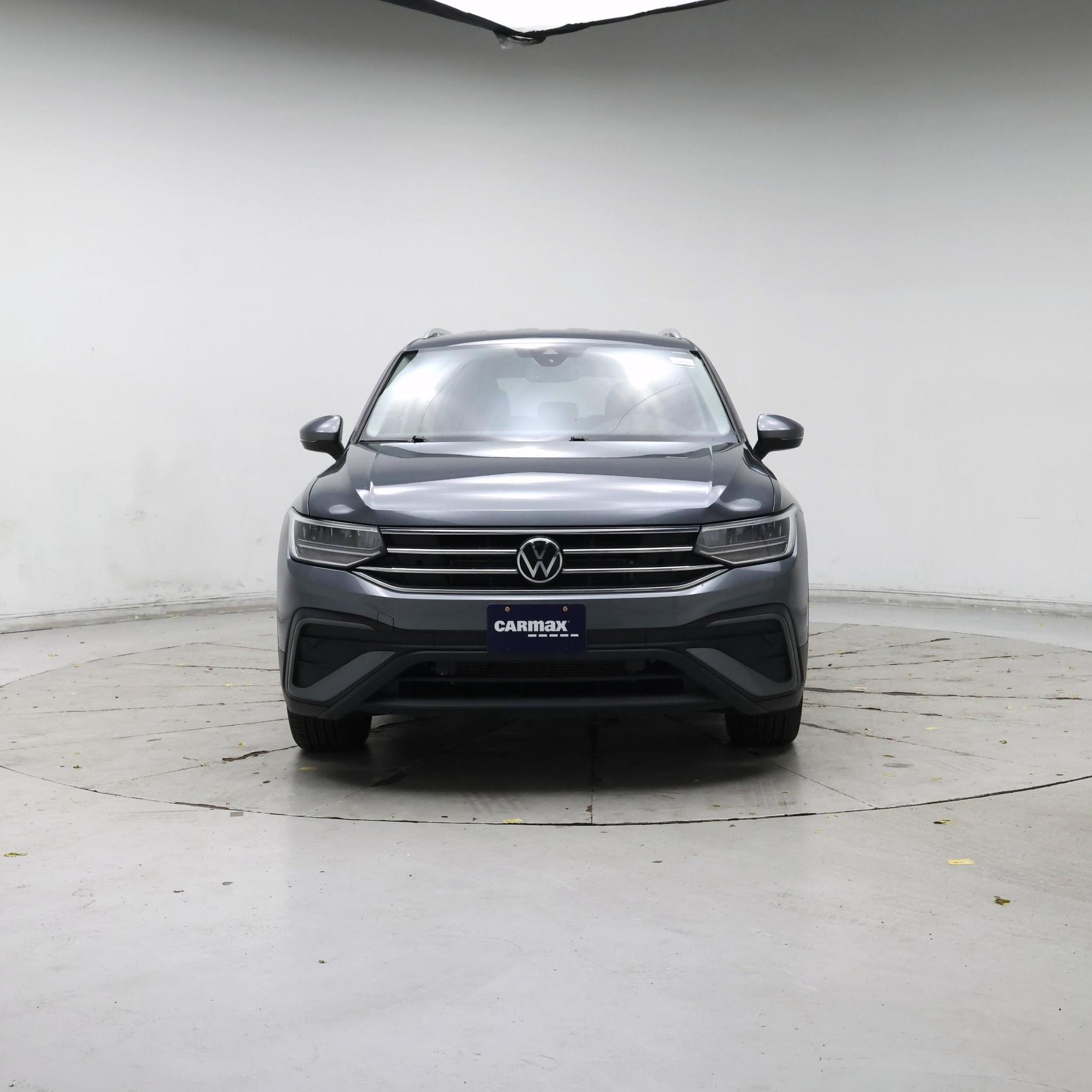 Thumbnail: 2023 Volkswagen Tiguan - 5