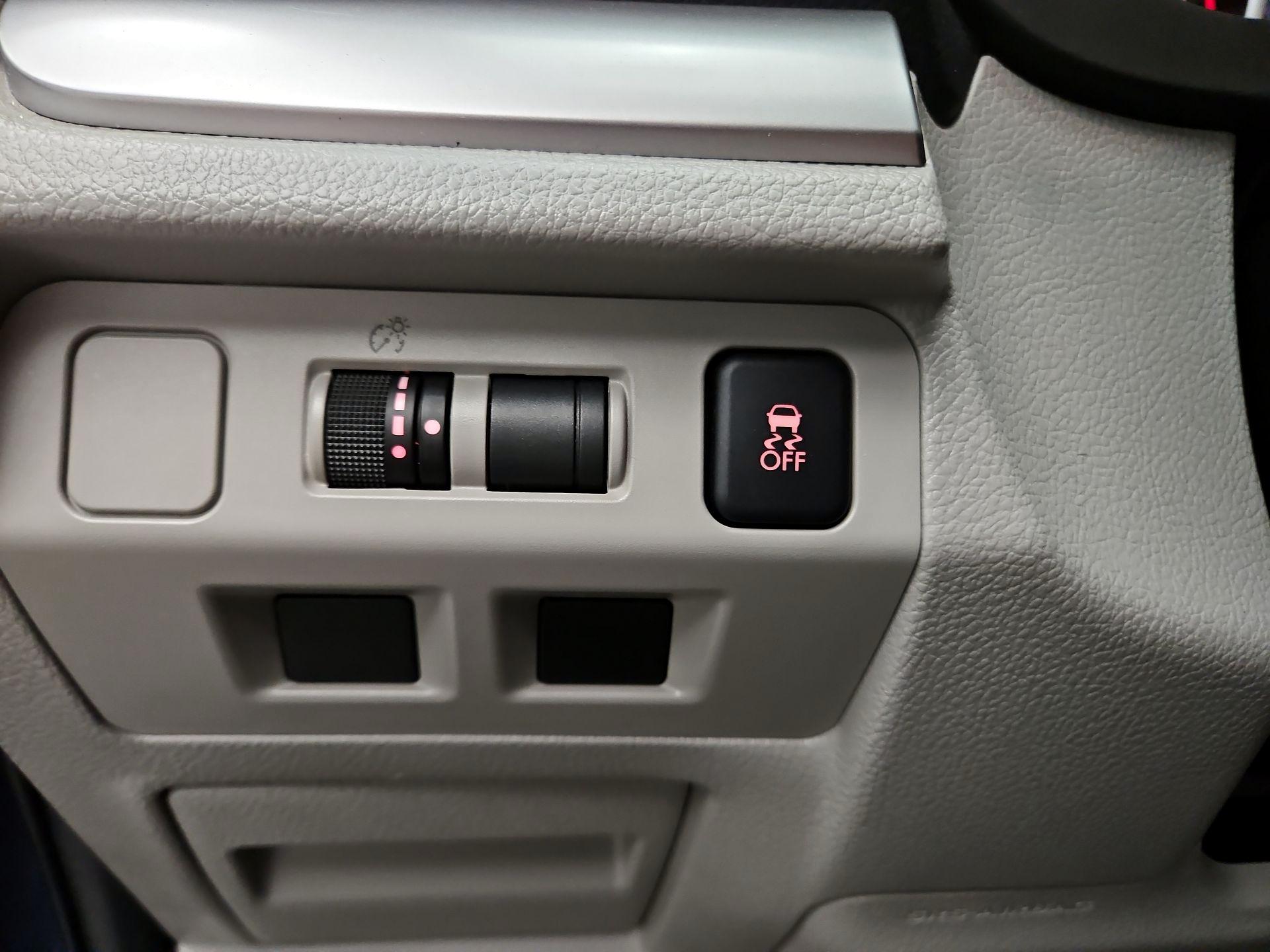 Thumbnail: 2017 Subaru Forester - 13