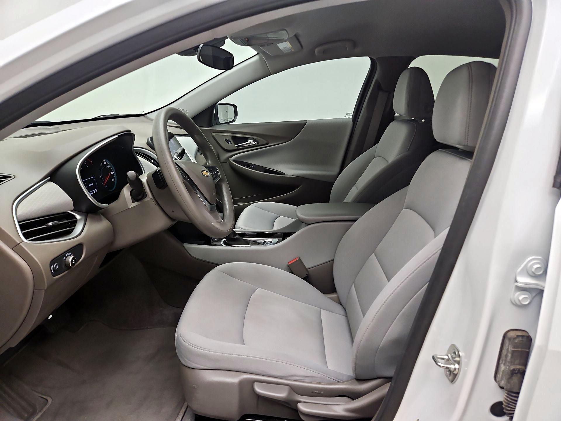 Thumbnail: 2024 Chevrolet Malibu - 11