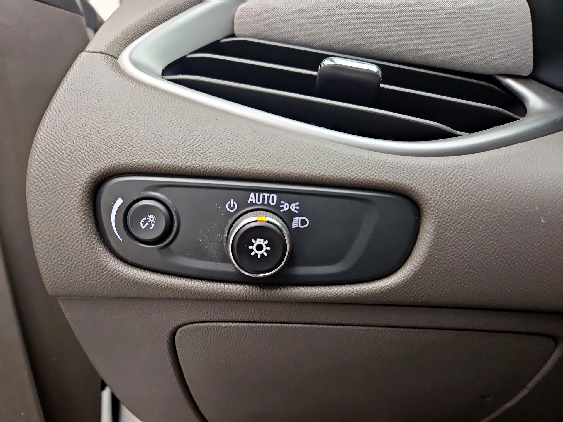 Thumbnail: 2024 Chevrolet Malibu - 13