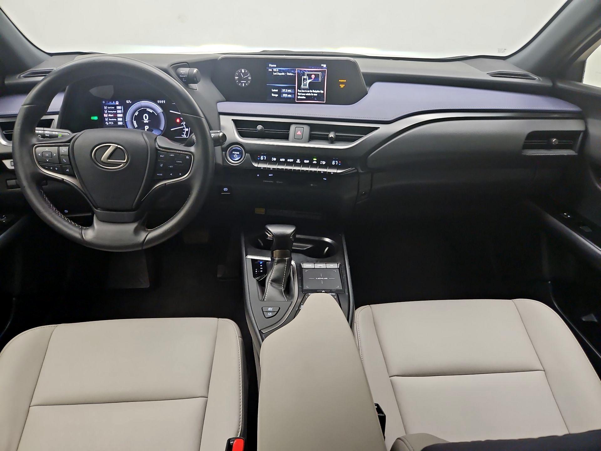 Thumbnail: 2020 Lexus UX - 9