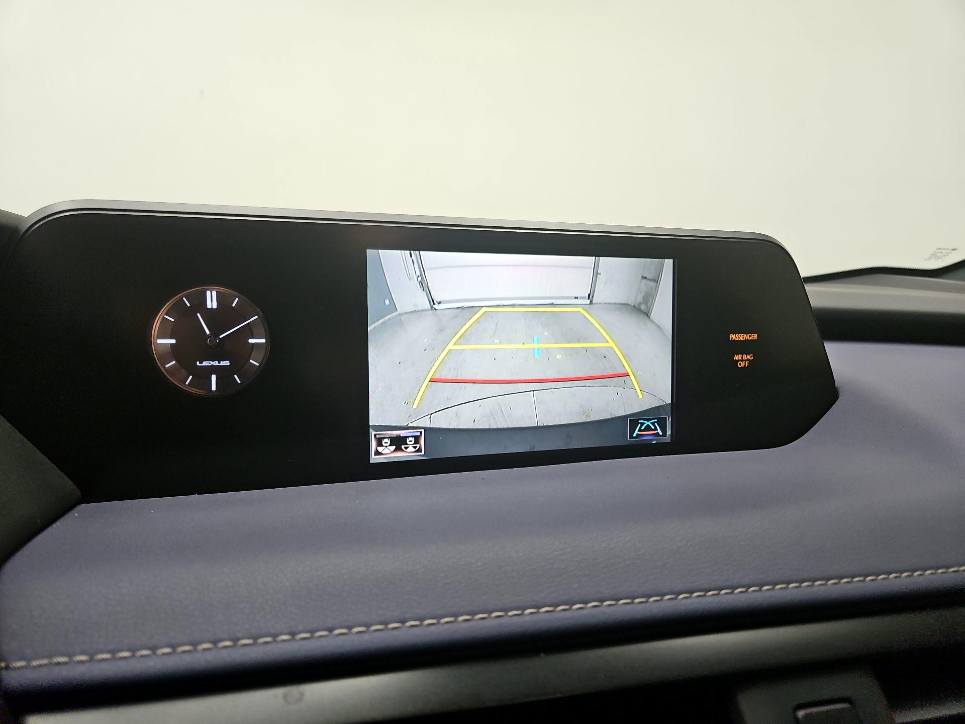 Thumbnail: 2020 Lexus UX - 14