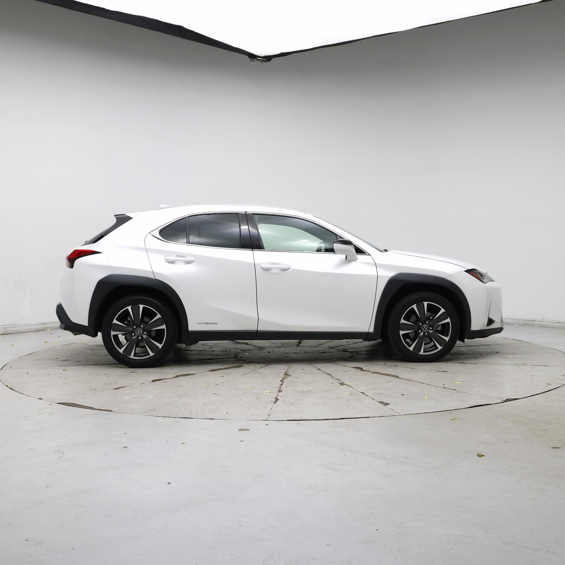 Thumbnail: 2020 Lexus UX - 7